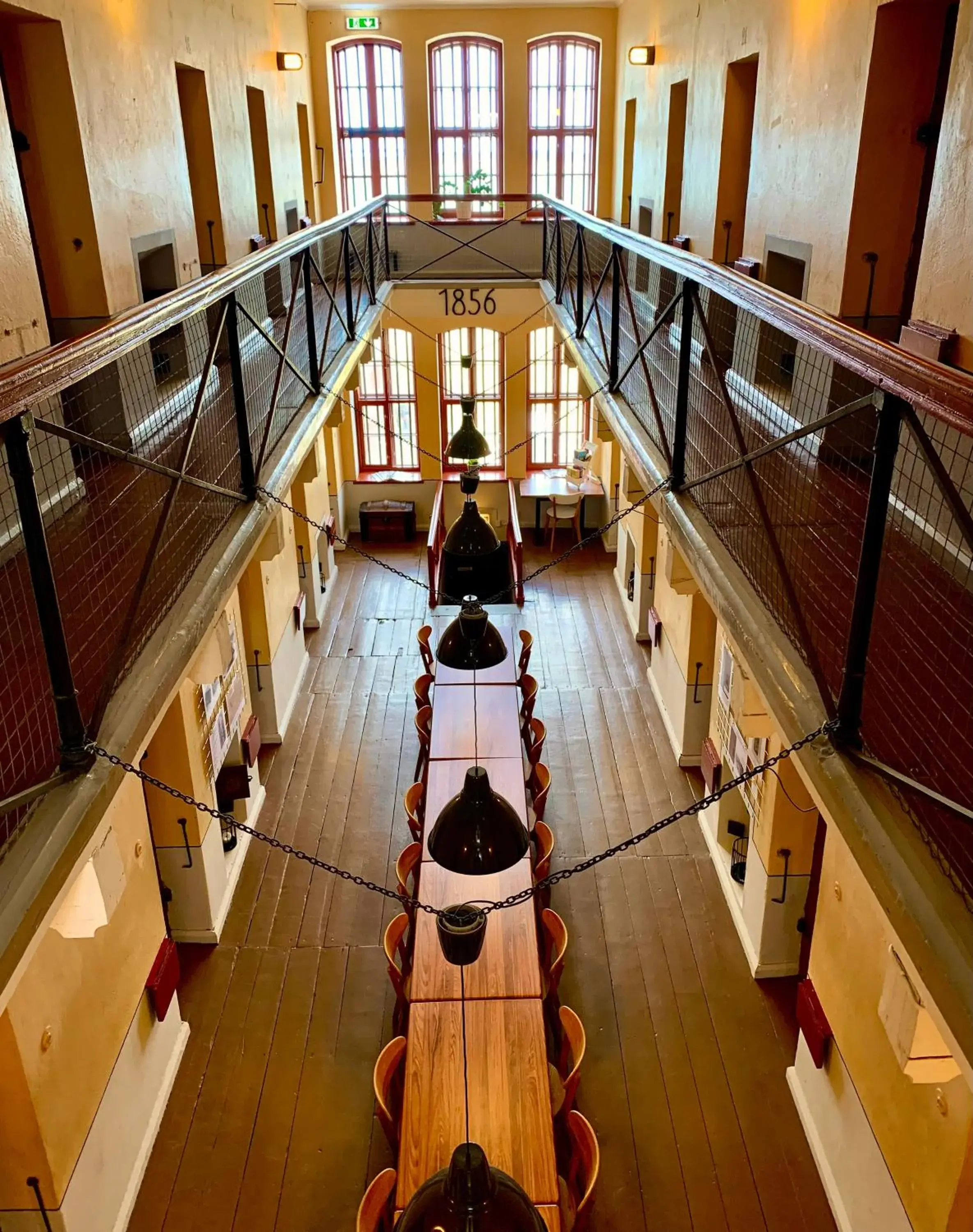 Twin Cell Sea View with shared Bathroom - Hostel Room in Fästningens Twin Cell Sea View with shared Bathroom - Hostel Room in Fästningens