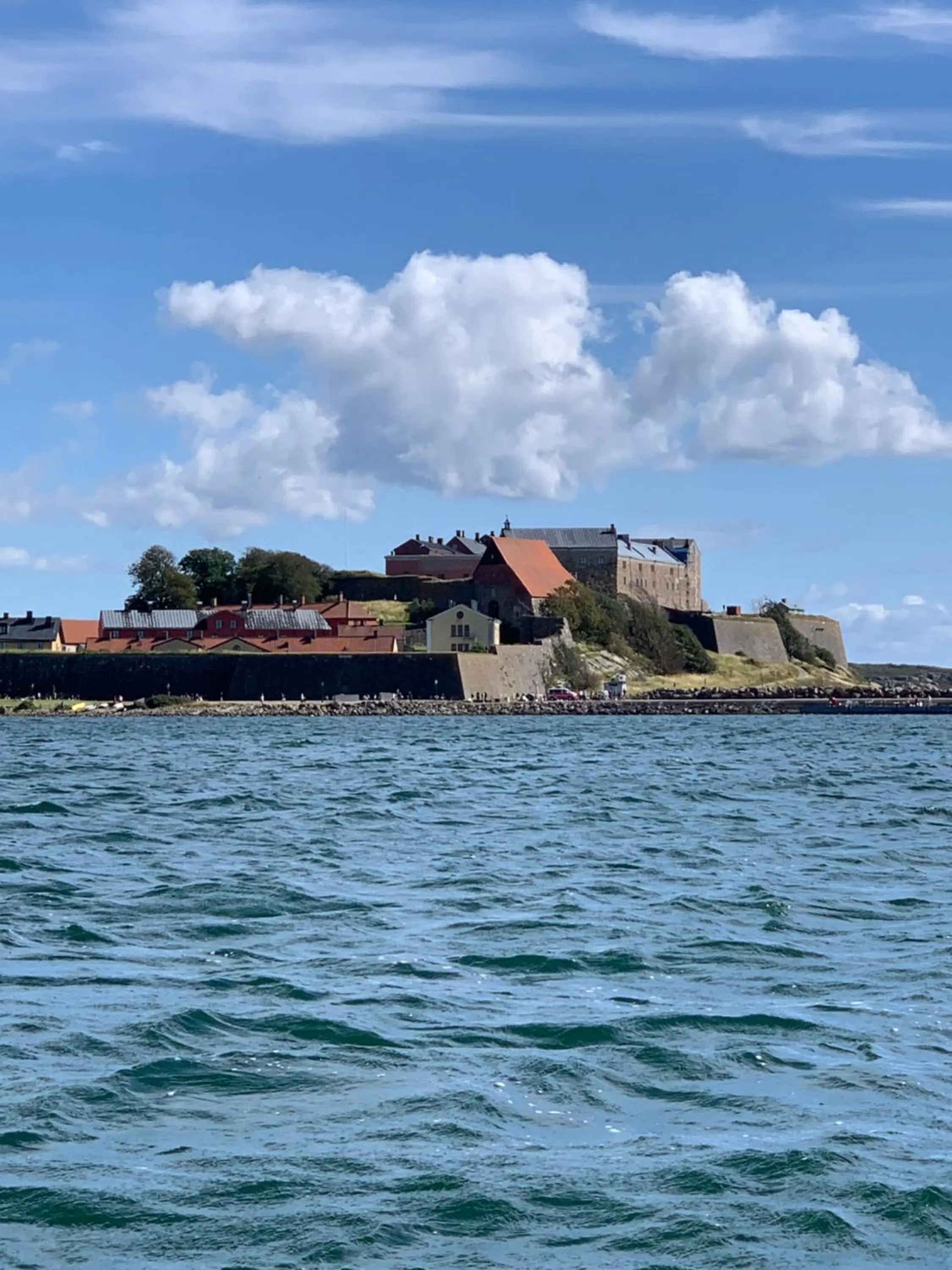 Property building in Fästningens