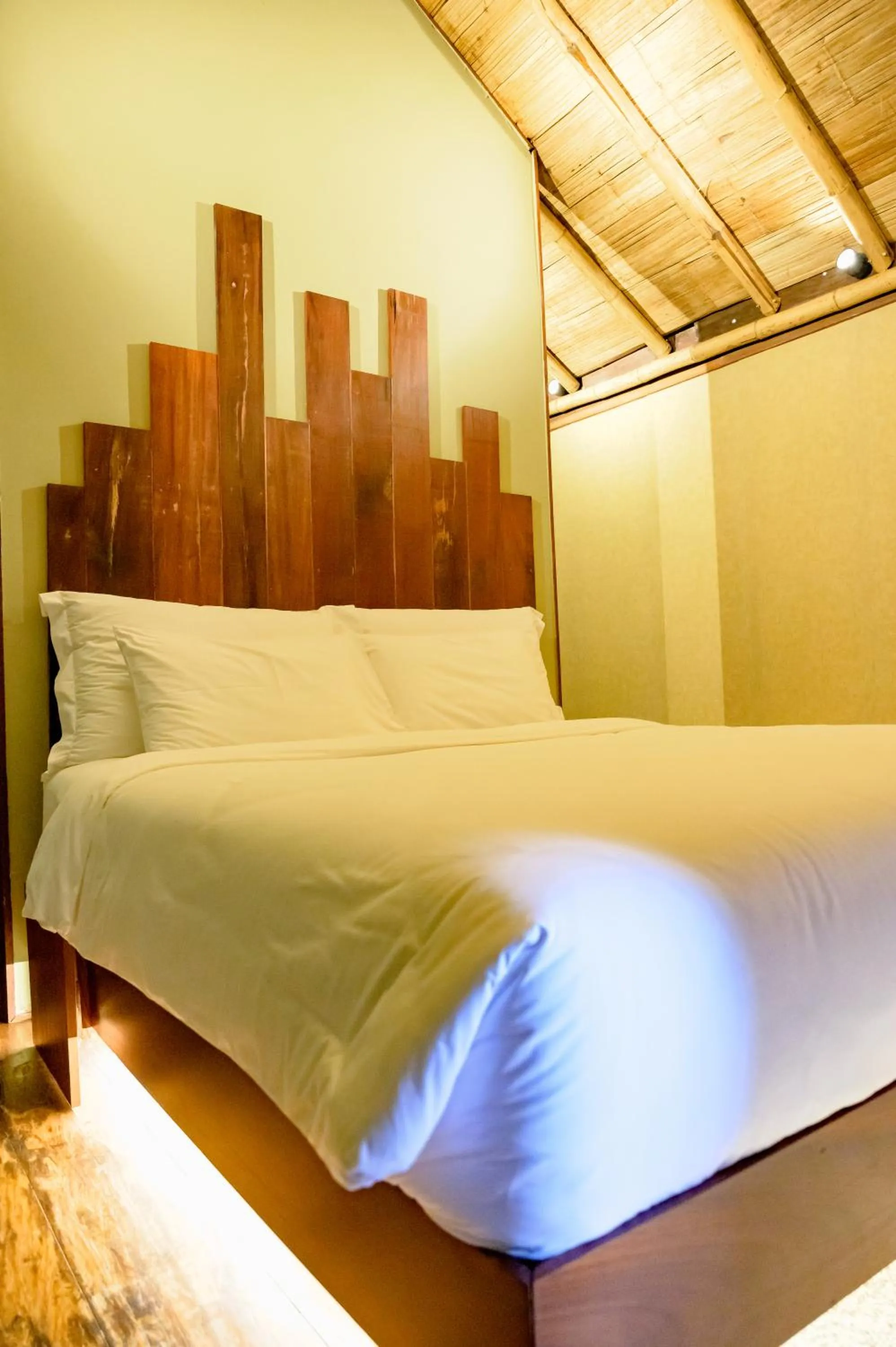 Bed in Earth Elements Eco Resort