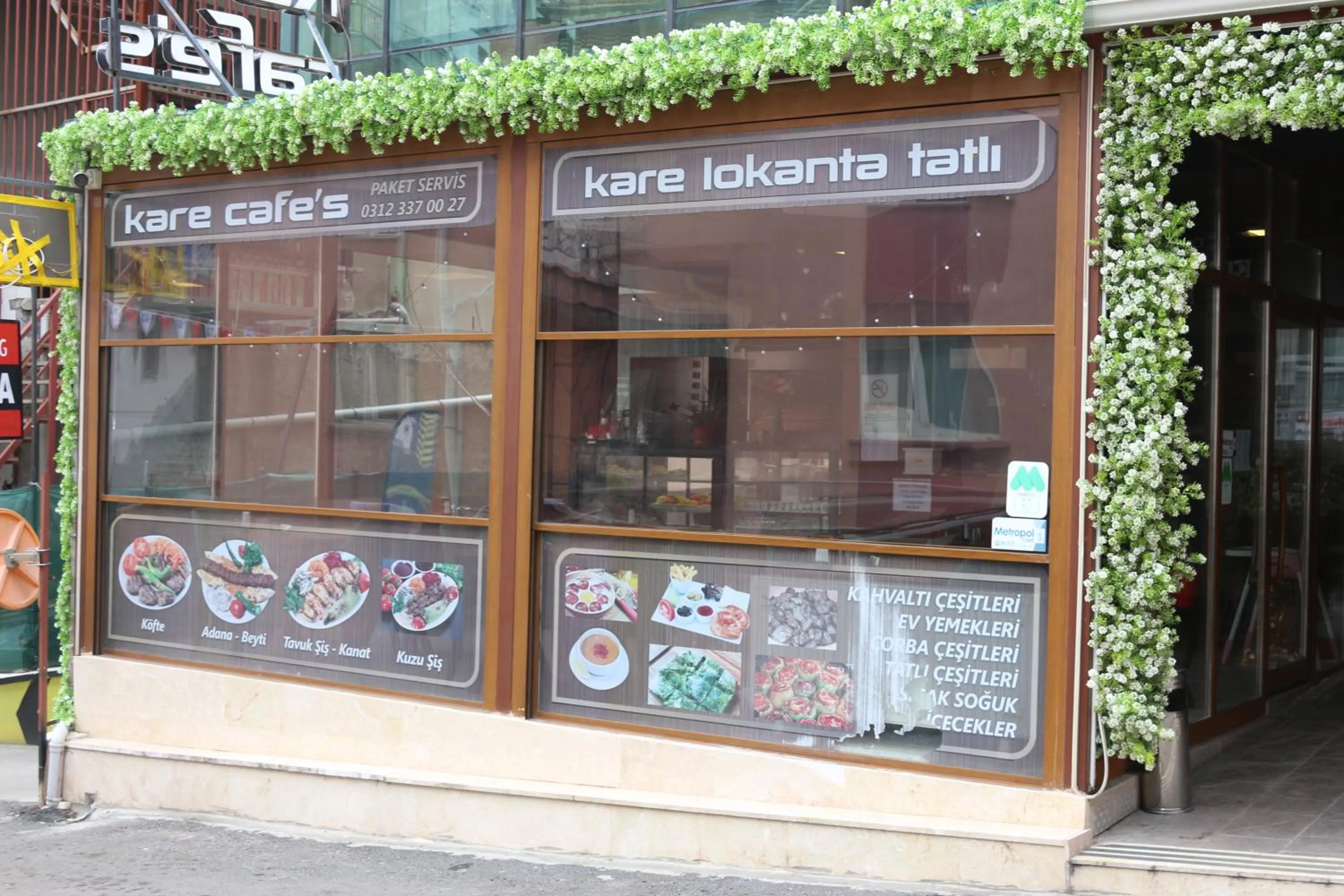 Restaurant/places to eat in Center Room Otel