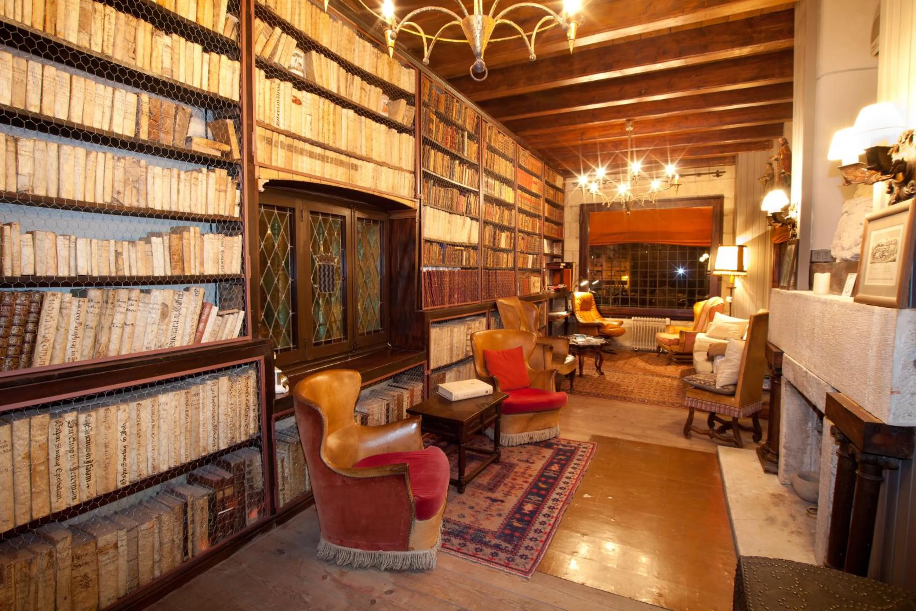 Library in Lo Palauet de la Muralla