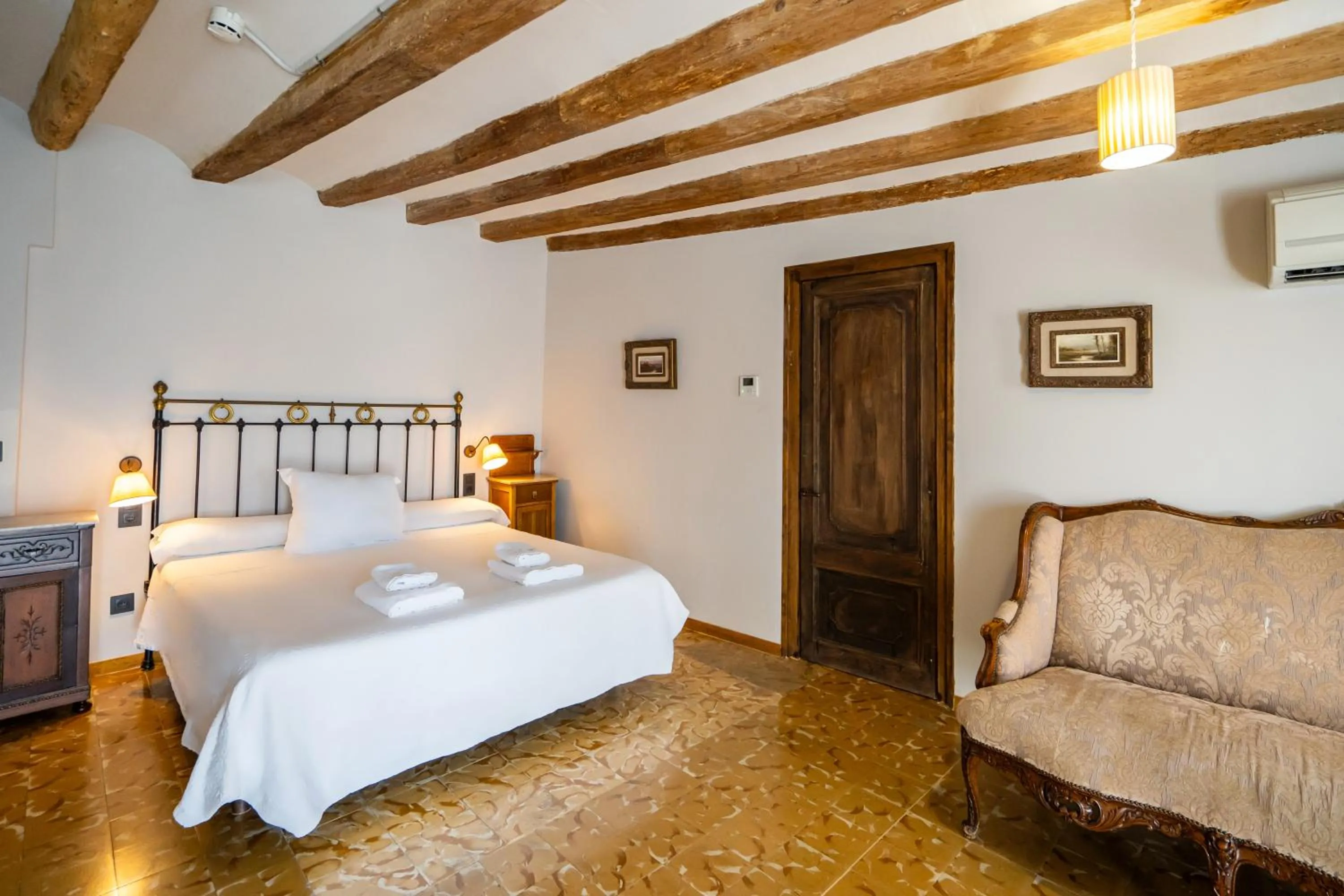 Bed in Lo Palauet de la Muralla