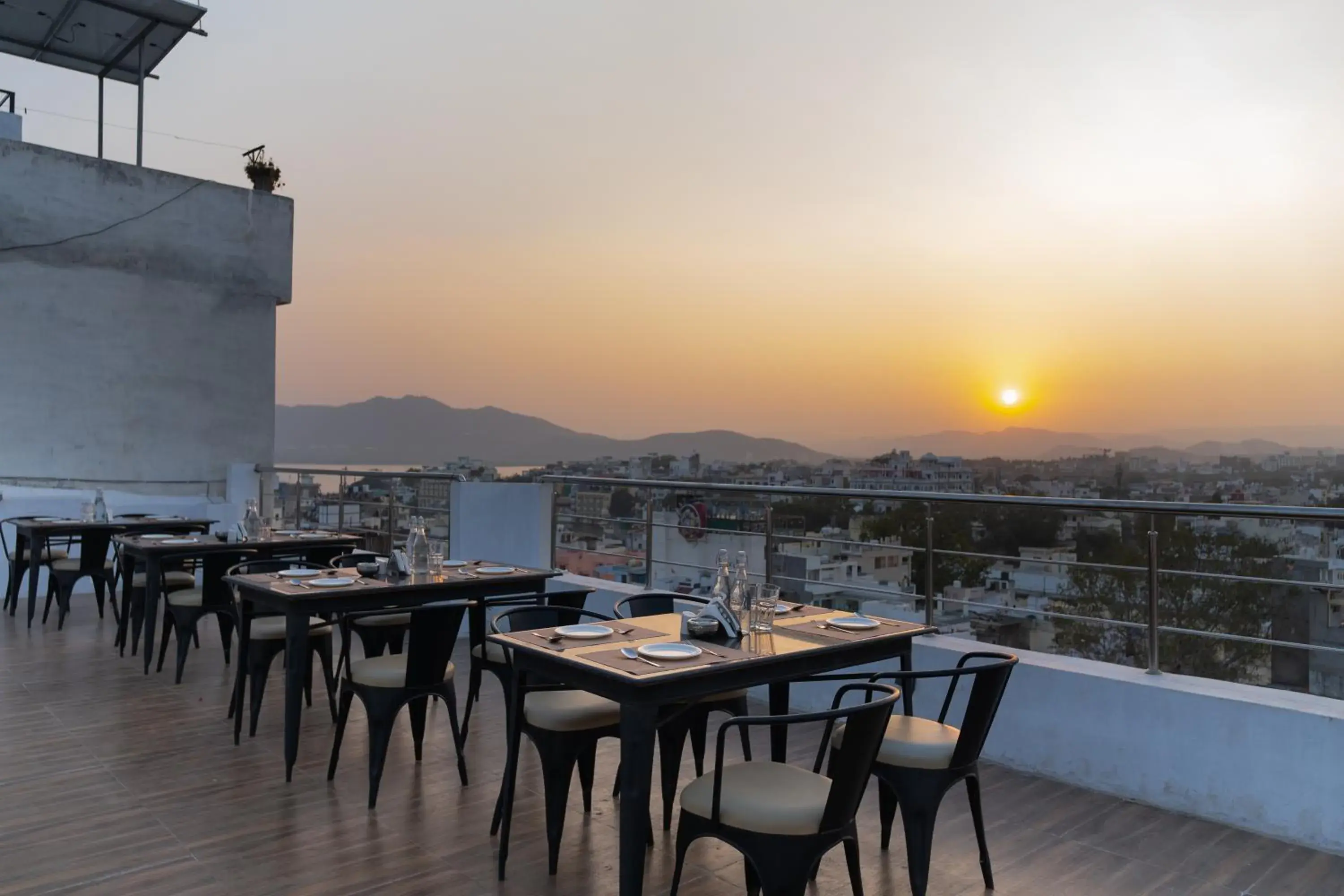 Restaurant/places to eat in Amoraya Udaipur Restaurant/places to eat in Amoraya Udaipur