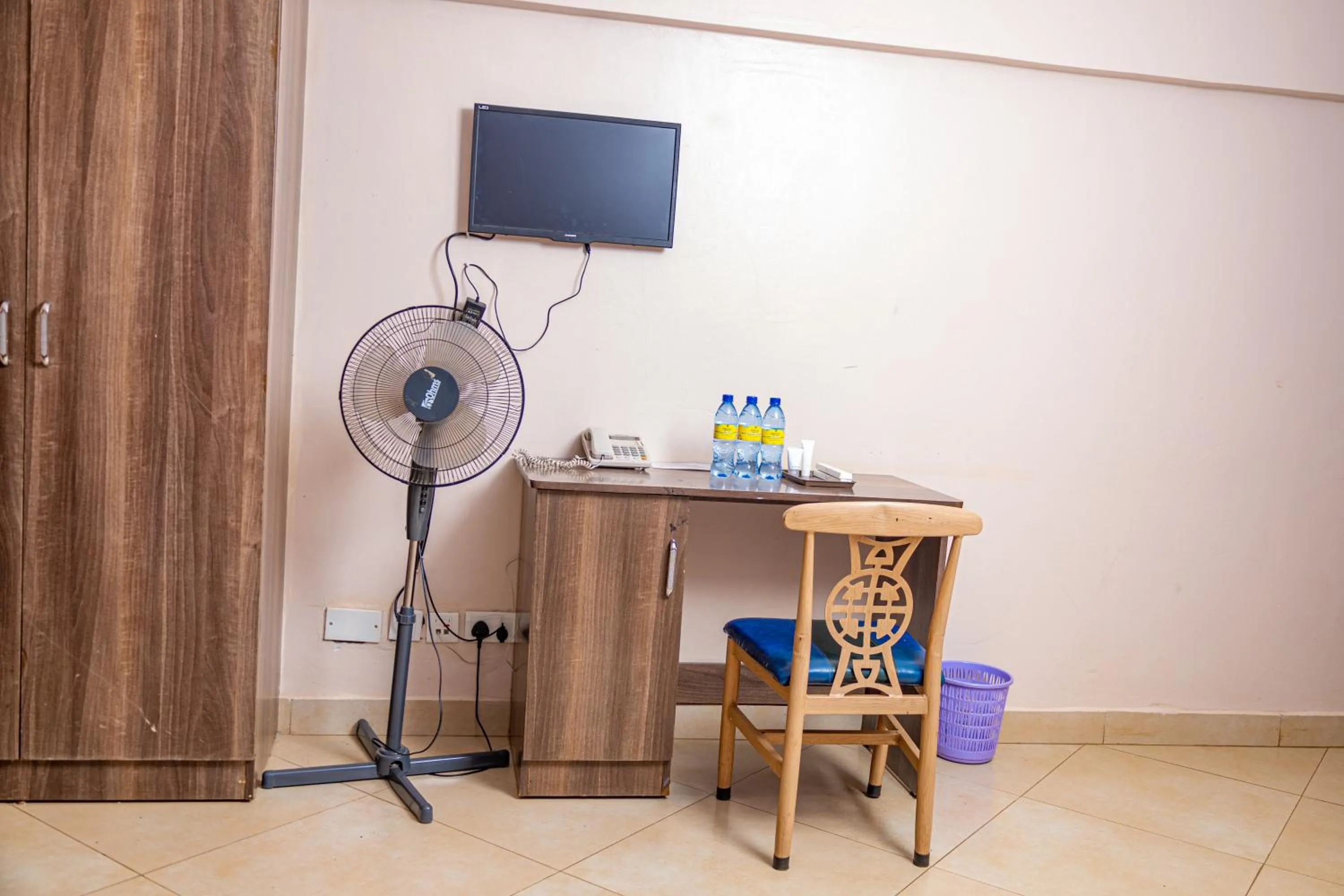 hair dresser in Paleo Hotel and Spa, Thika