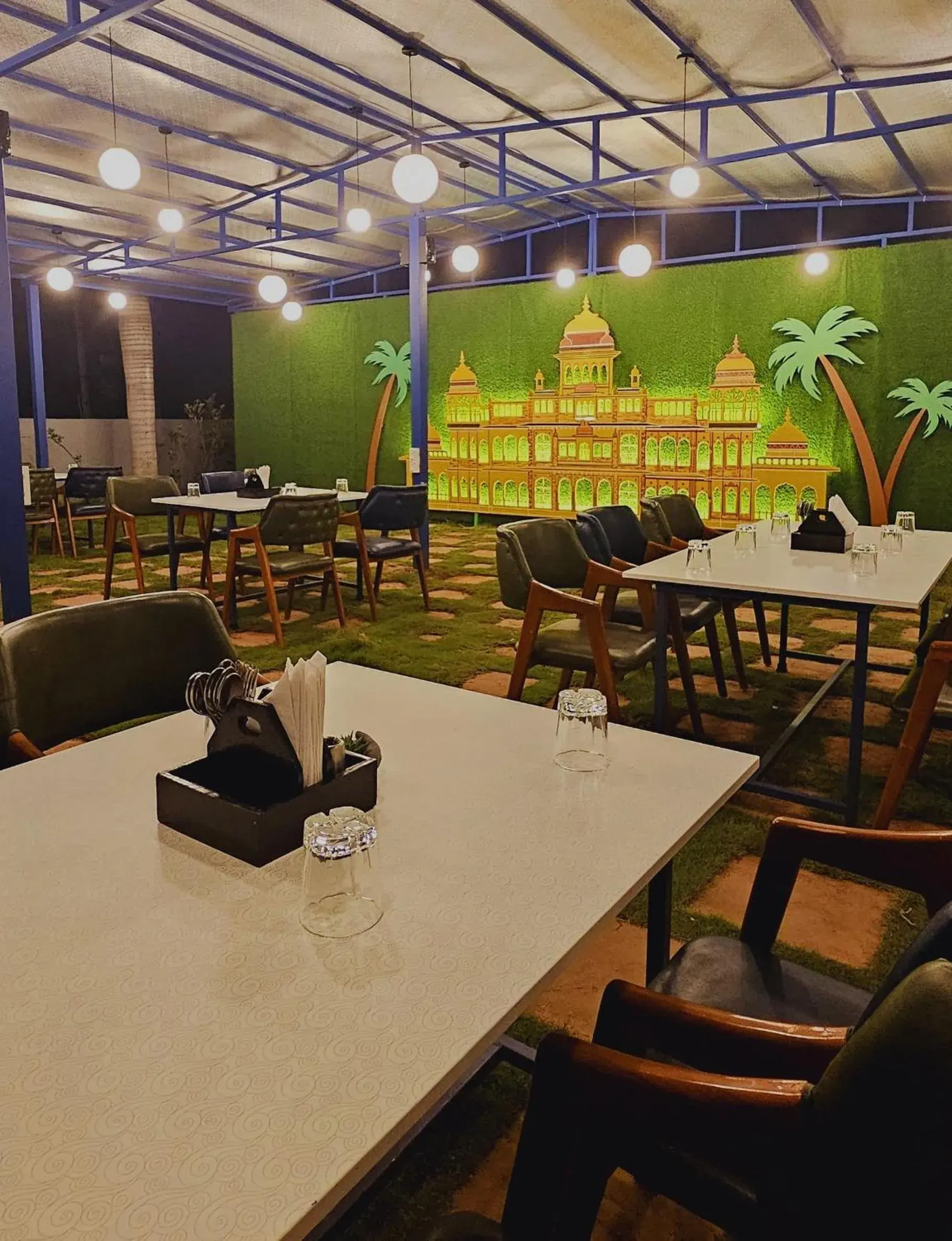 Restaurant/places to eat in The Village Resort Restaurant/places to eat in The Village Resort