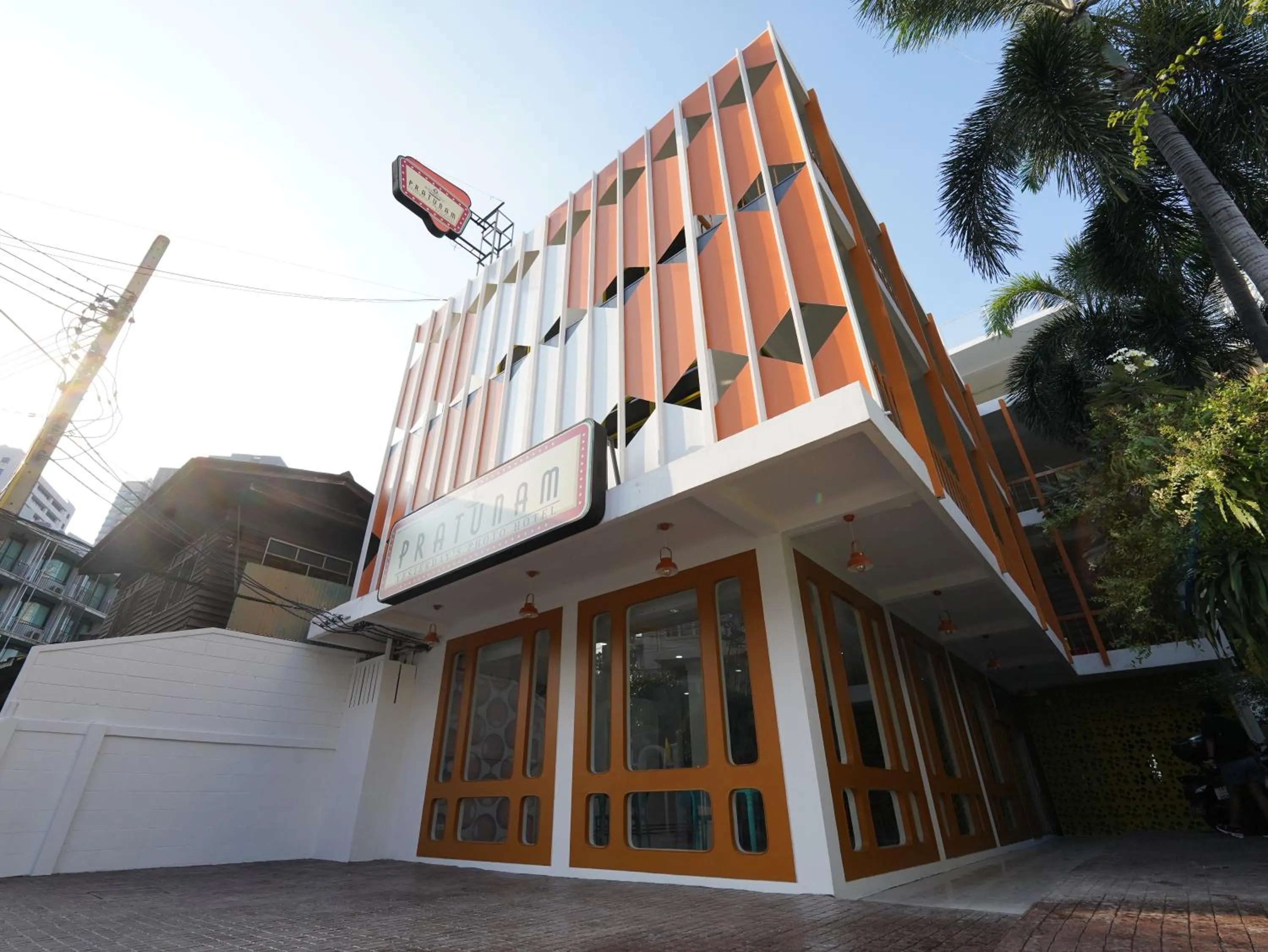 Property building in RoomQuest Hotel Pratunam