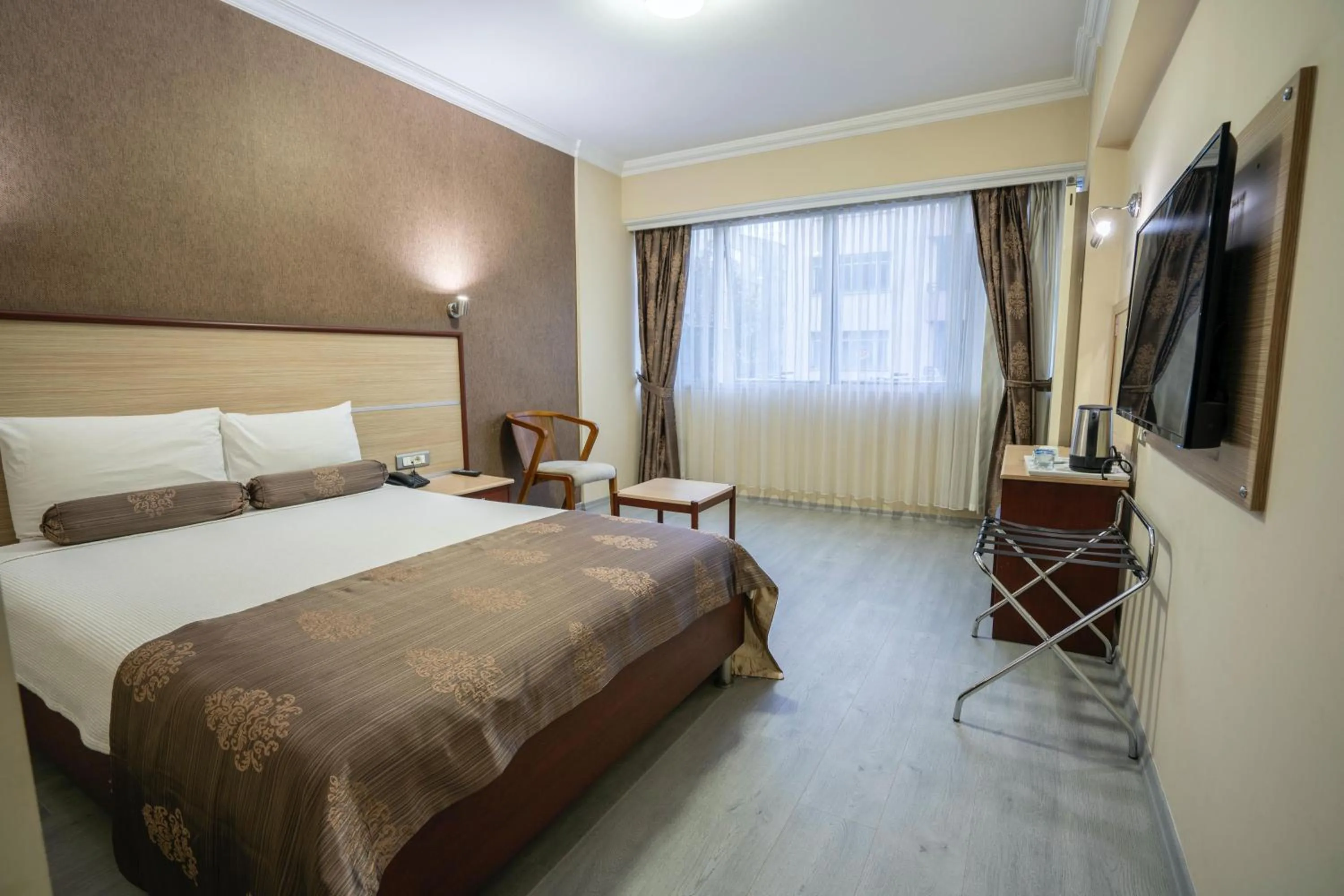 TV and multimedia in HALLEY OTEL