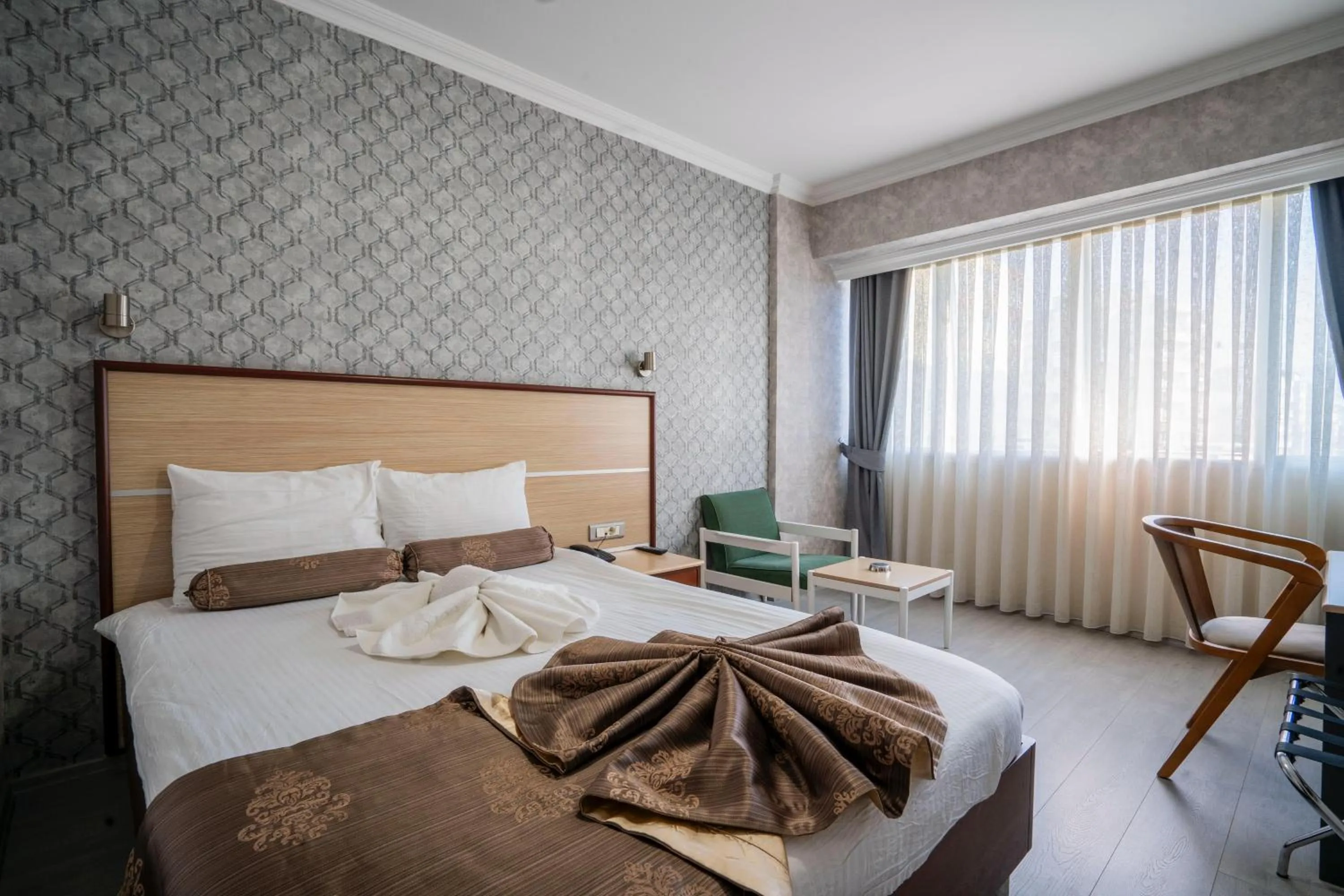 Photo of the whole room in HALLEY OTEL