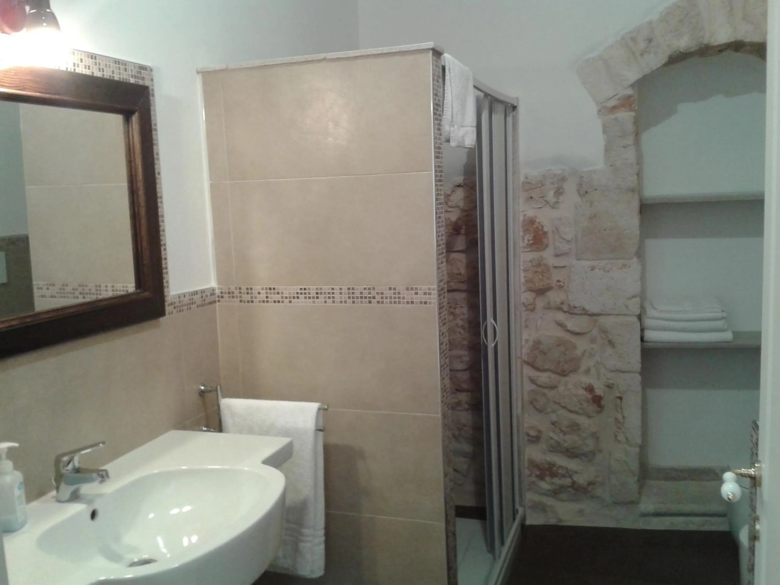 Hot Tub in B&B Il Mulino del Monastero