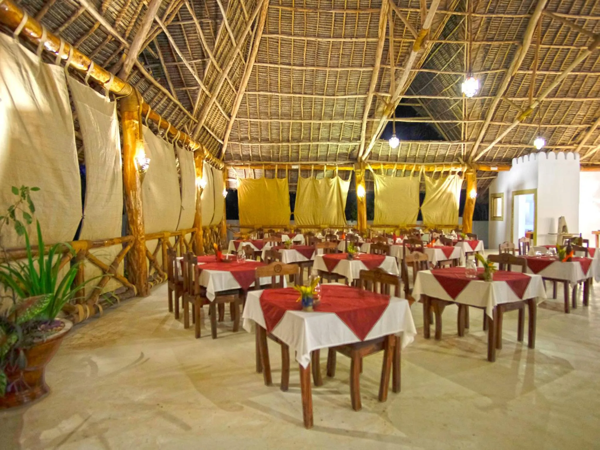 Restaurant/places to eat in Pongwe Bay Resort