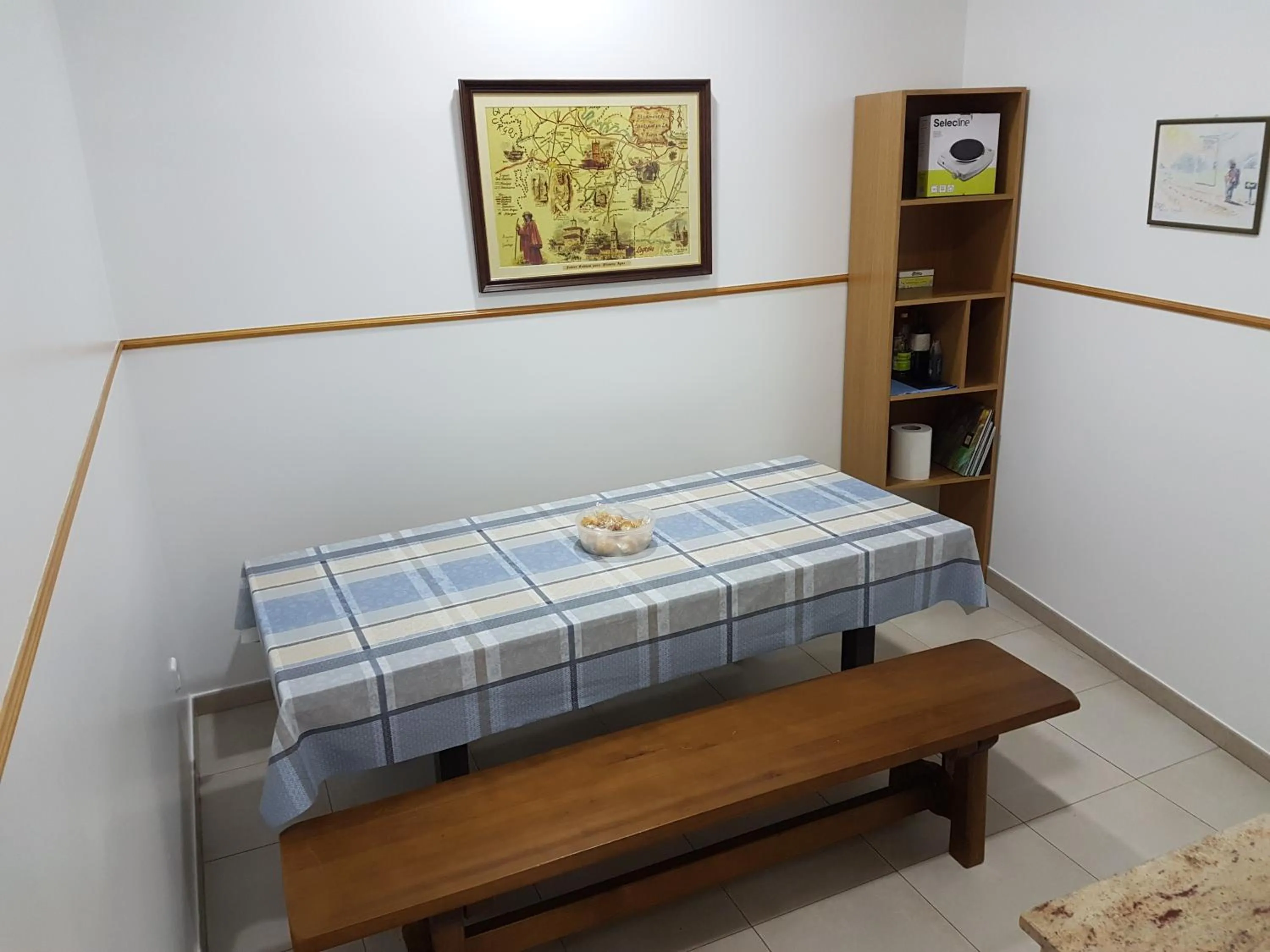 Dining area, Bed in Albergue Albas EXCLUSIVO para Peregrinos