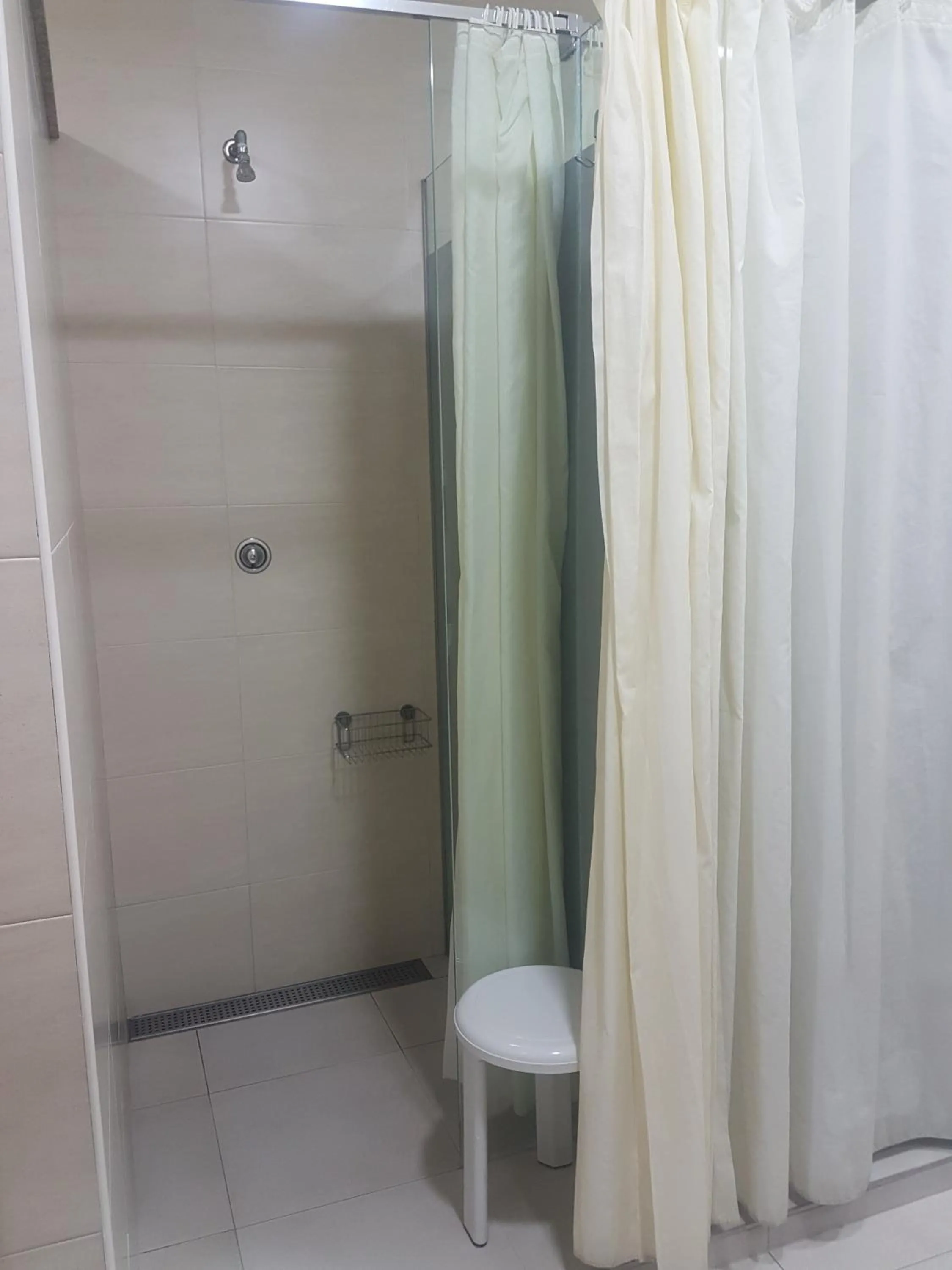 Shower in Albergue Albas EXCLUSIVO para Peregrinos