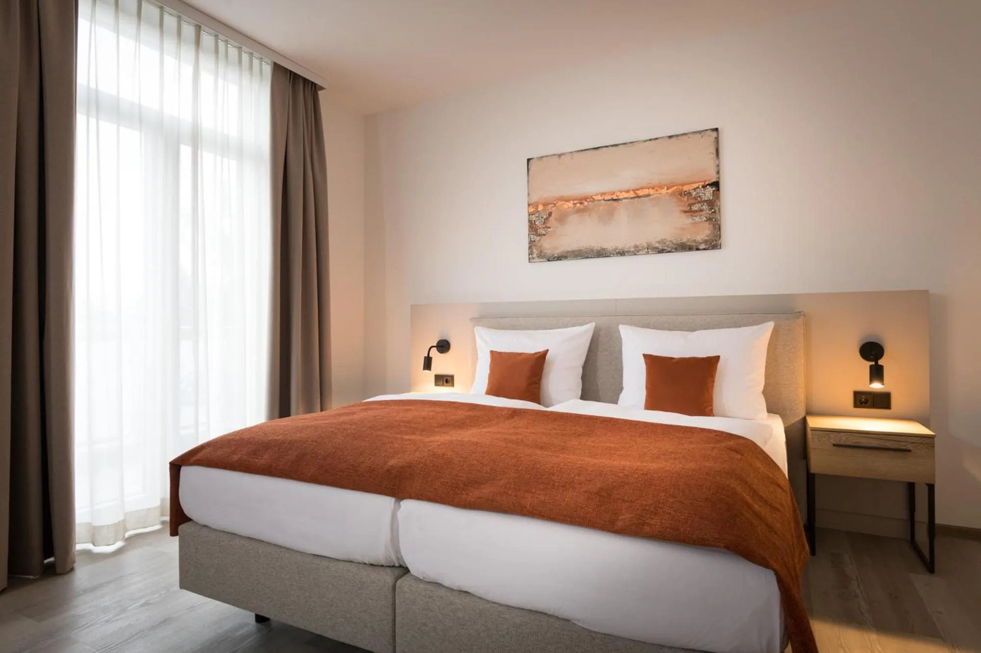 Photo of the whole room, Bed in Atrium Apart Hotel Brühl