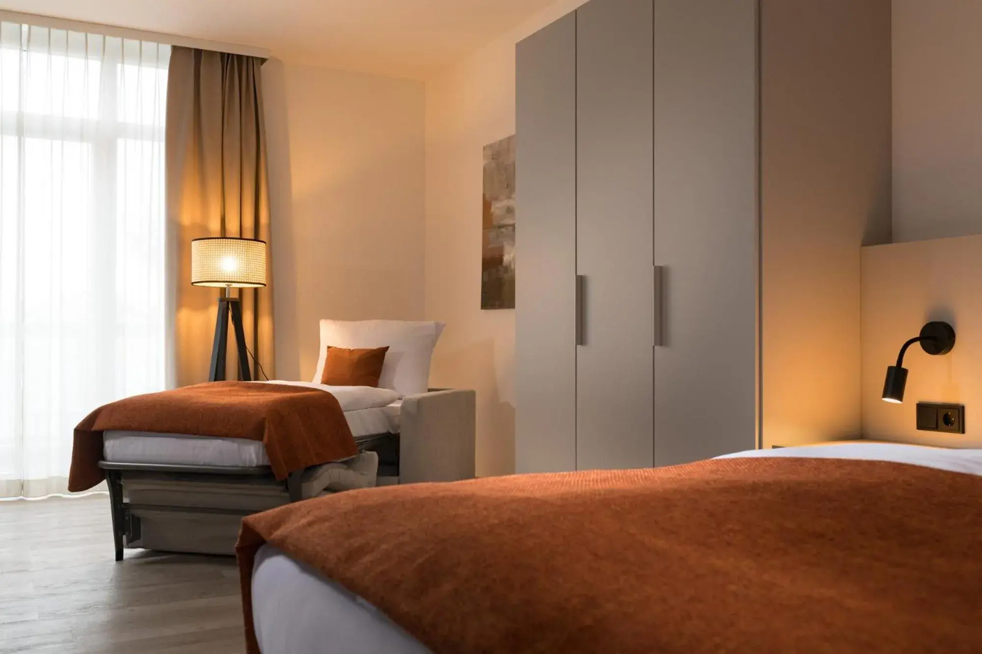 Photo of the whole room, Bed in Atrium Apart Hotel Brühl Photo of the whole room, Bed in Atrium Apart Hotel Brühl