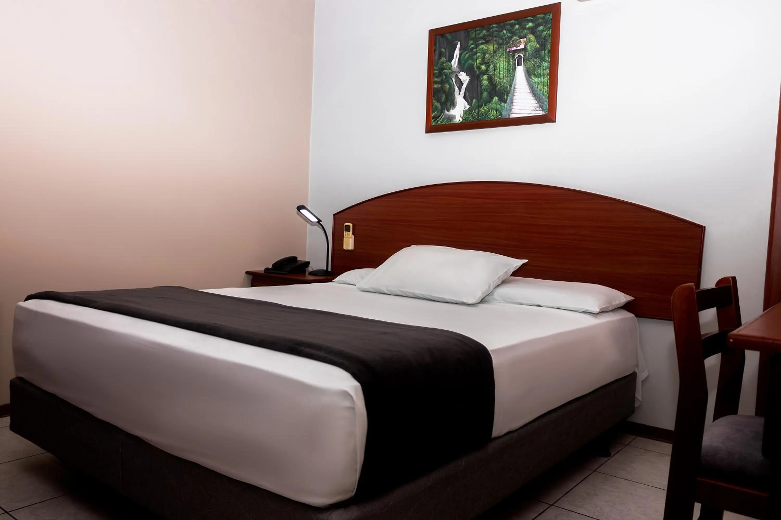 Bed in Grand Hotel Machala