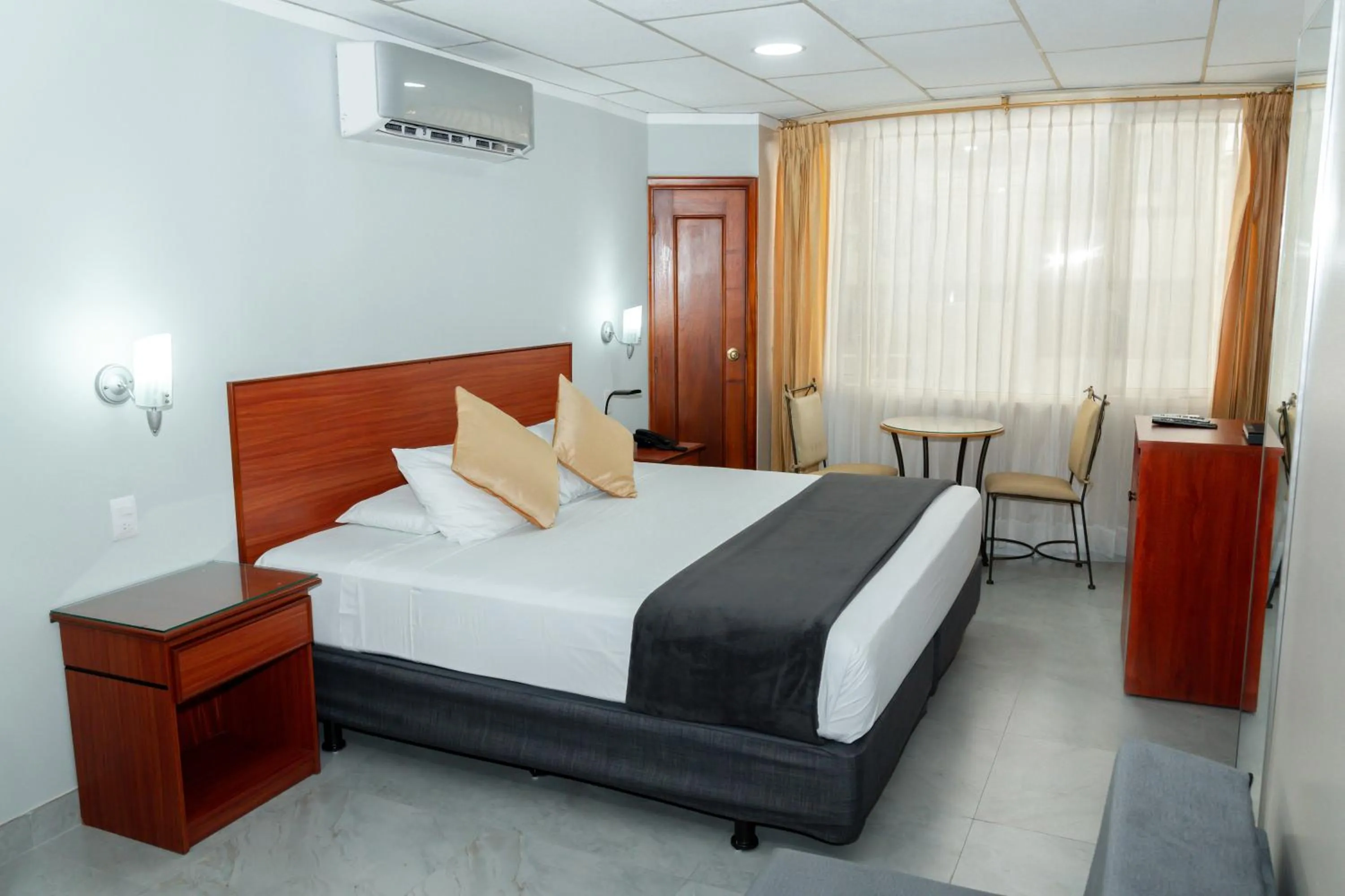 Bed in Grand Hotel Machala