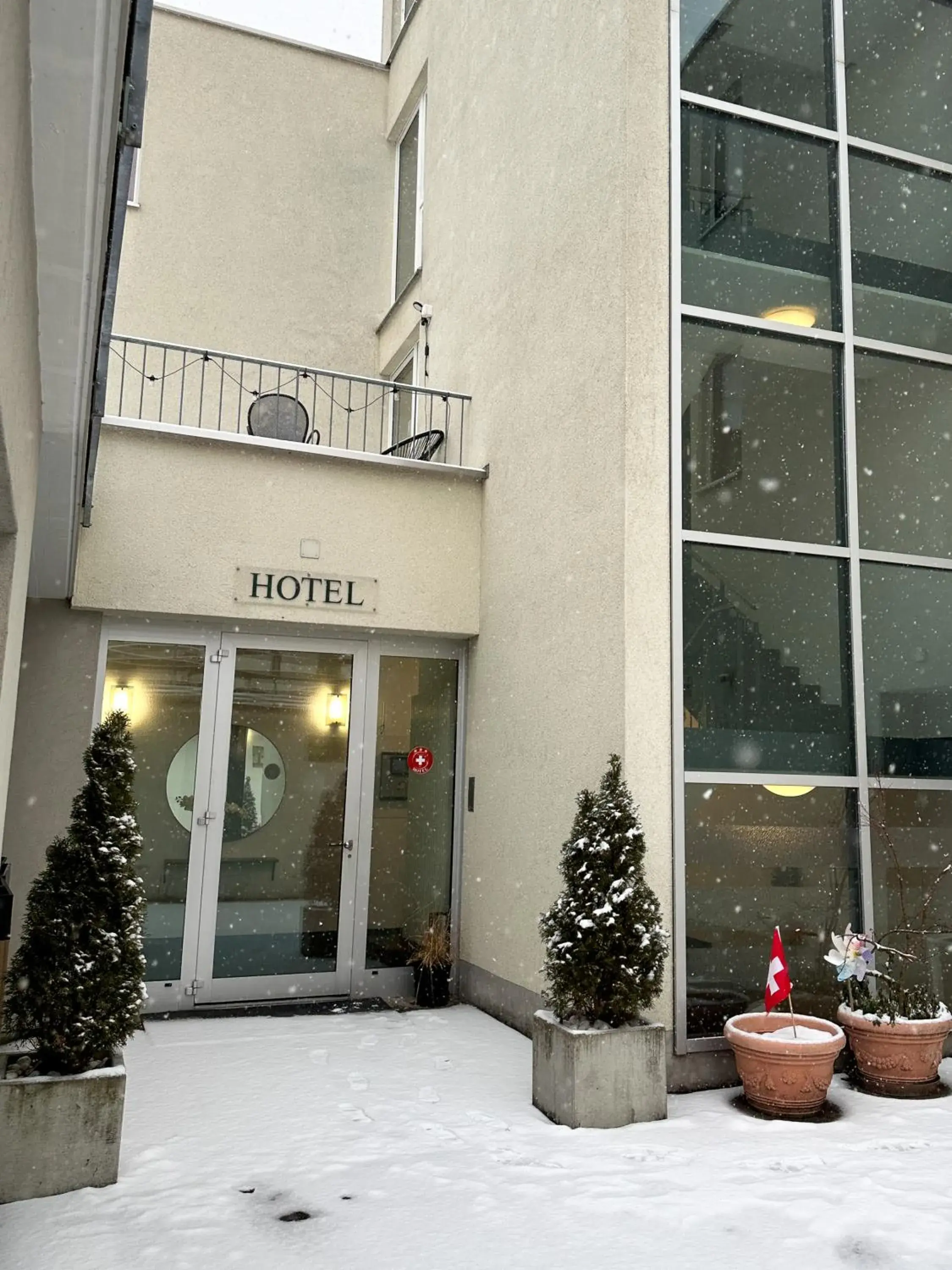 Property building in Hotel Rebstock Meiringen Property building in Hotel Rebstock Meiringen