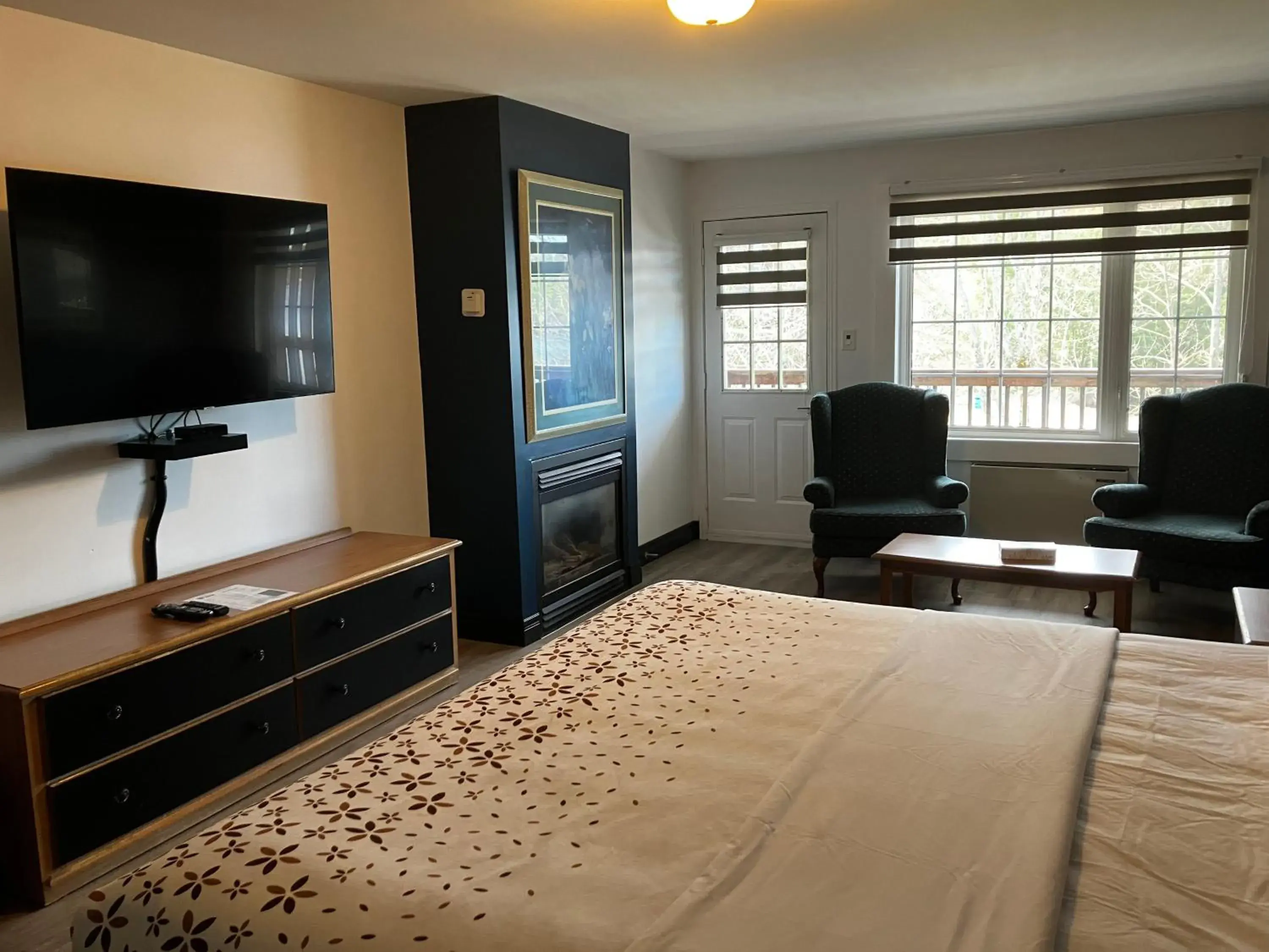 Standard King Room - Non Smoking in The Grand Tappattoo Resort, an Ascend Collection Resort Standard King Room - Non Smoking in The Grand Tappattoo Resort, an Ascend Collection Resort