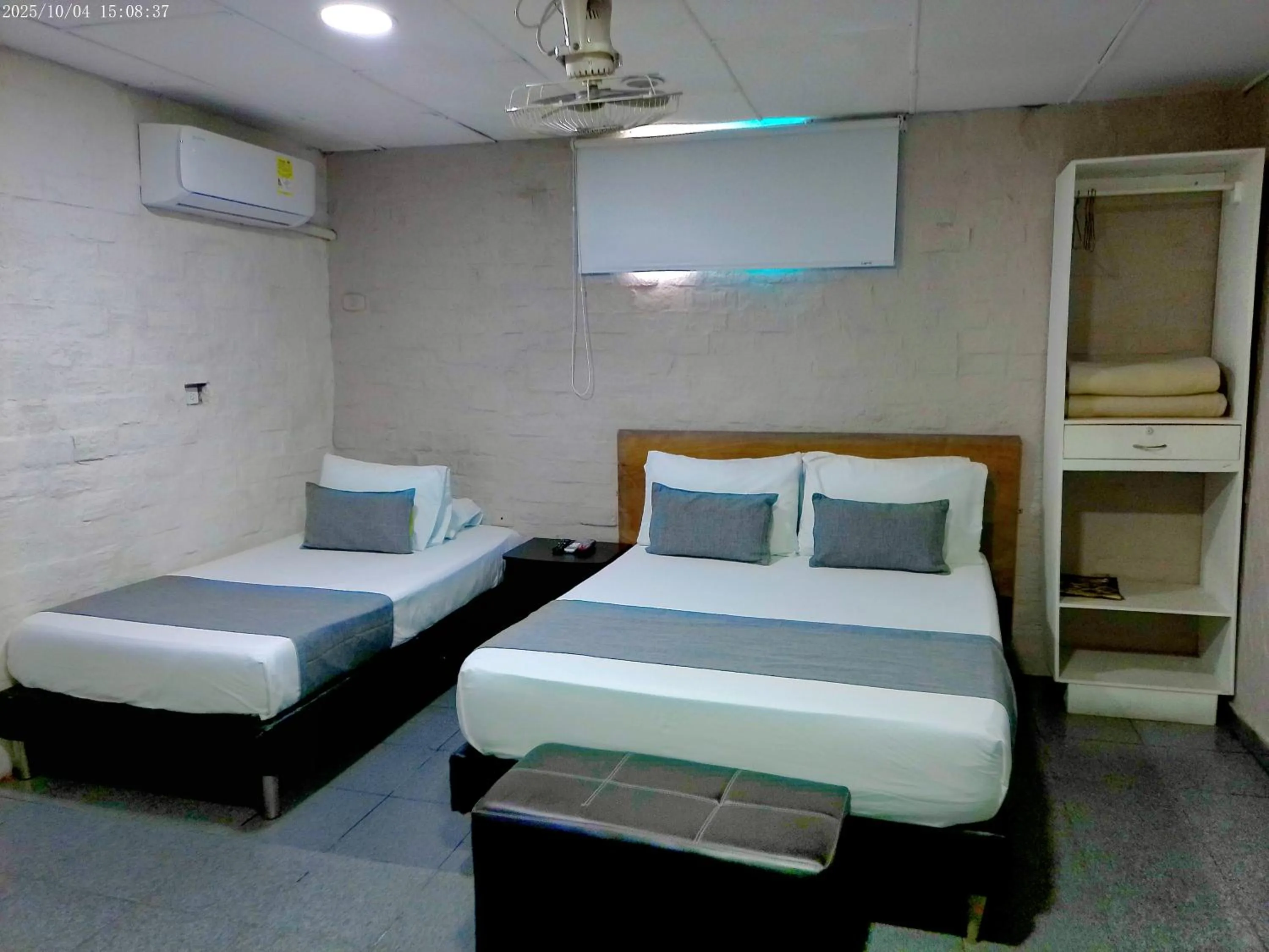 Bed in Hotel Casa Boston Inn by Finerh