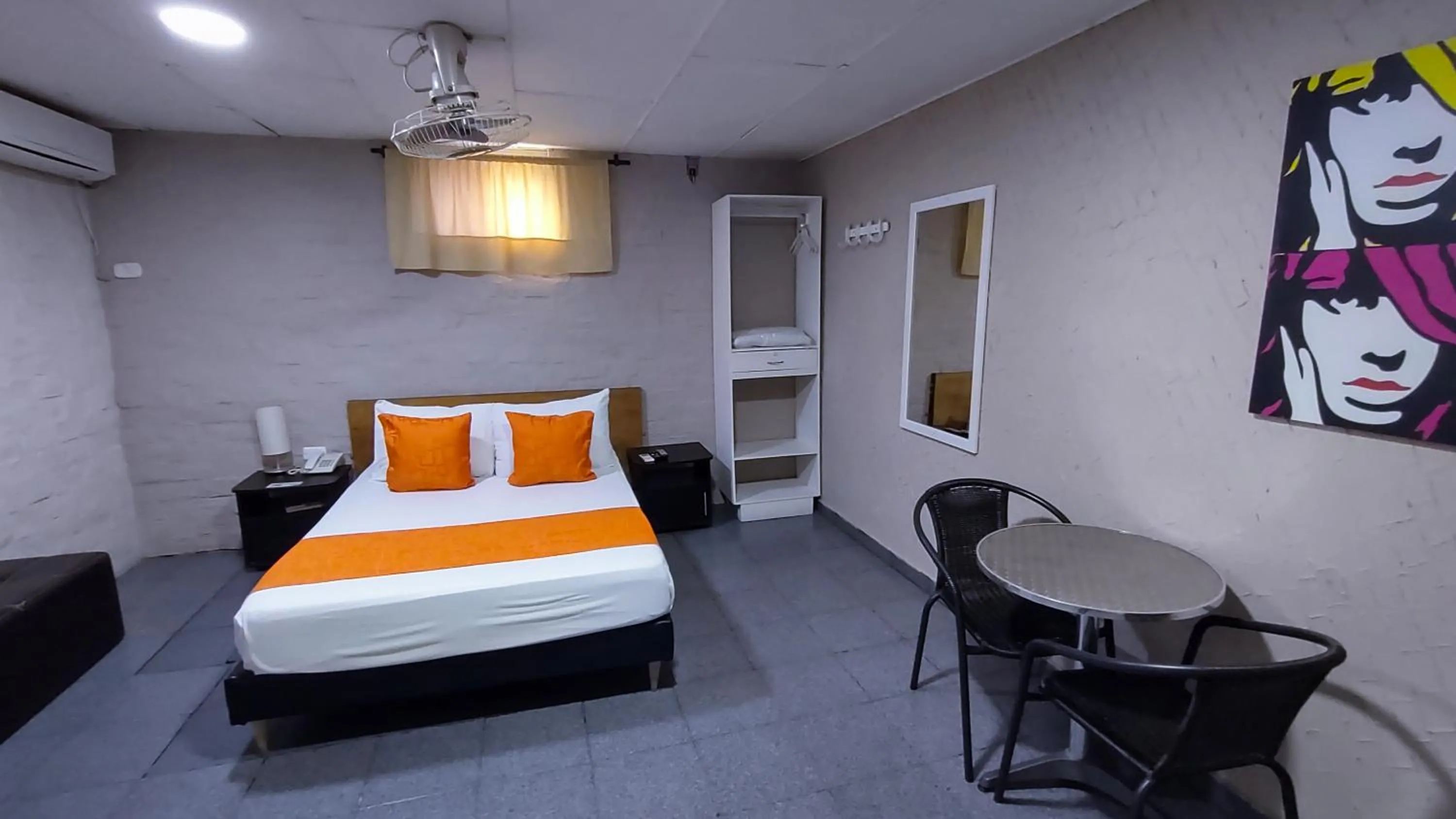 Bedroom, Bed in Hotel Casa Boston Inn by Finerh