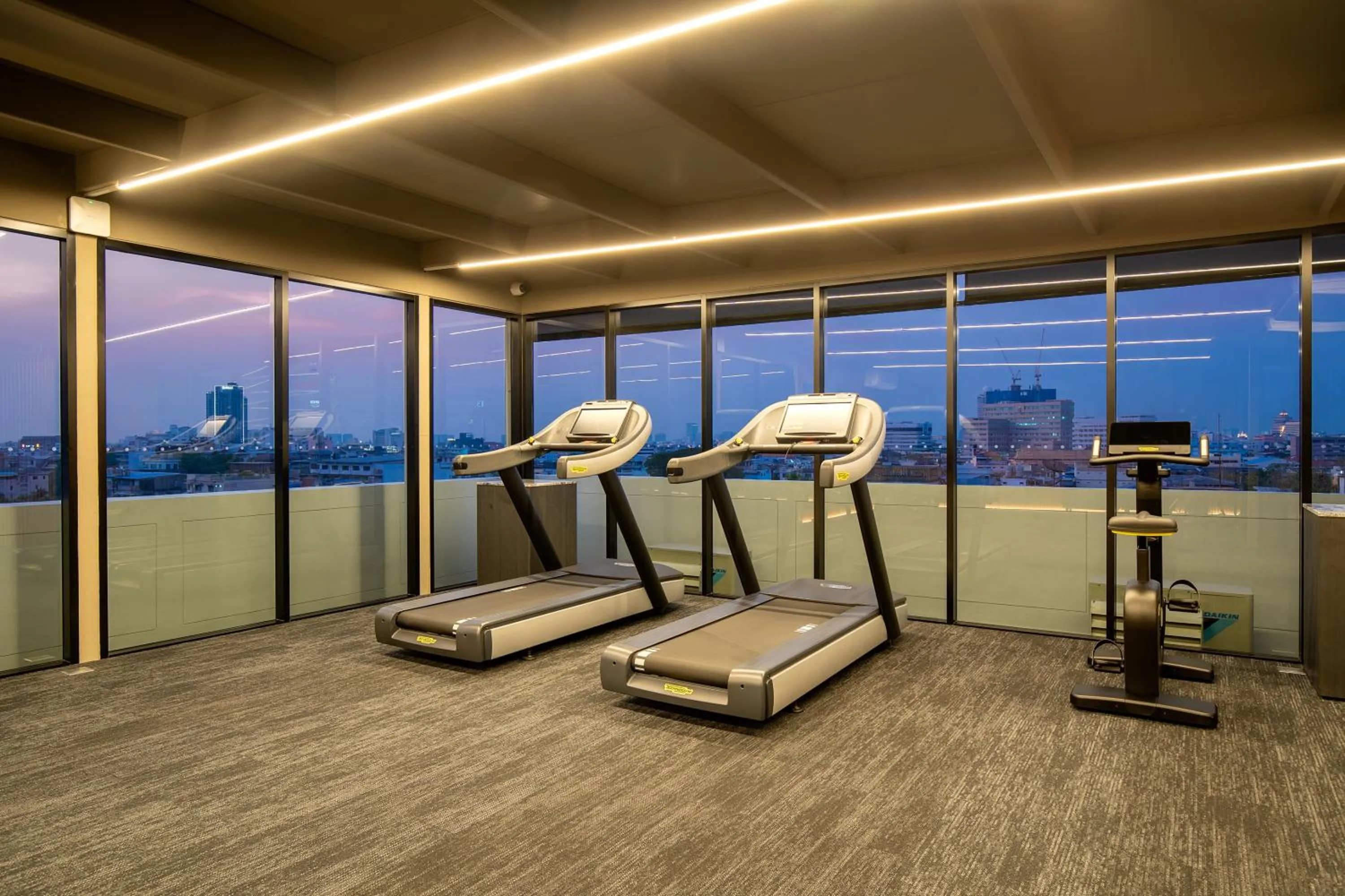 Fitness centre/facilities in Saan Hotel Sathorn