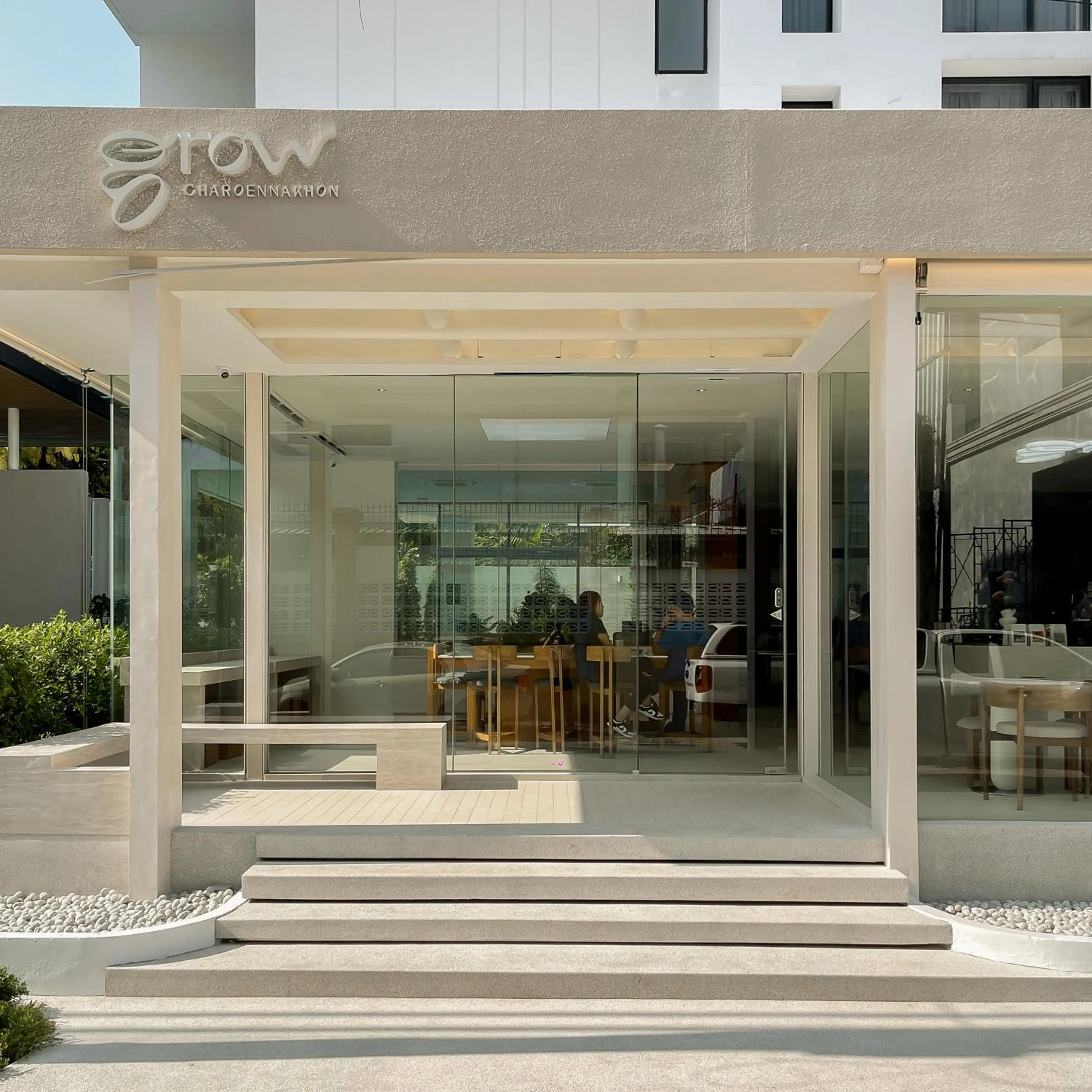 Restaurant/places to eat in Saan Hotel Sathorn