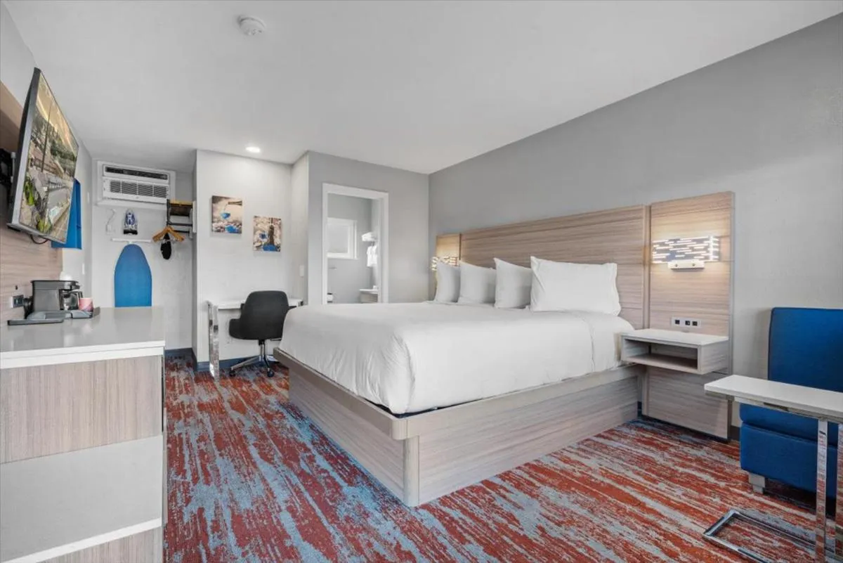 Bed in Cielo House Inn - Paso Robles