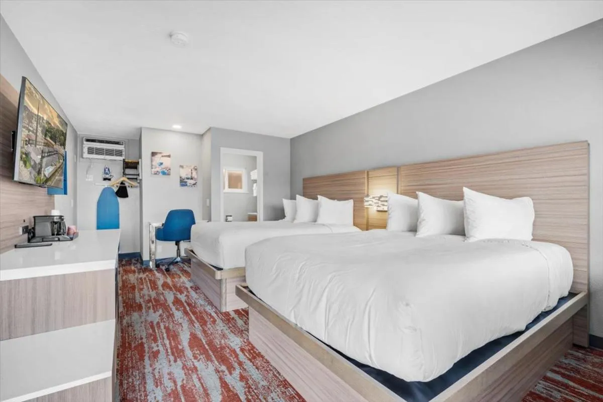 Bed in Cielo House Inn - Paso Robles