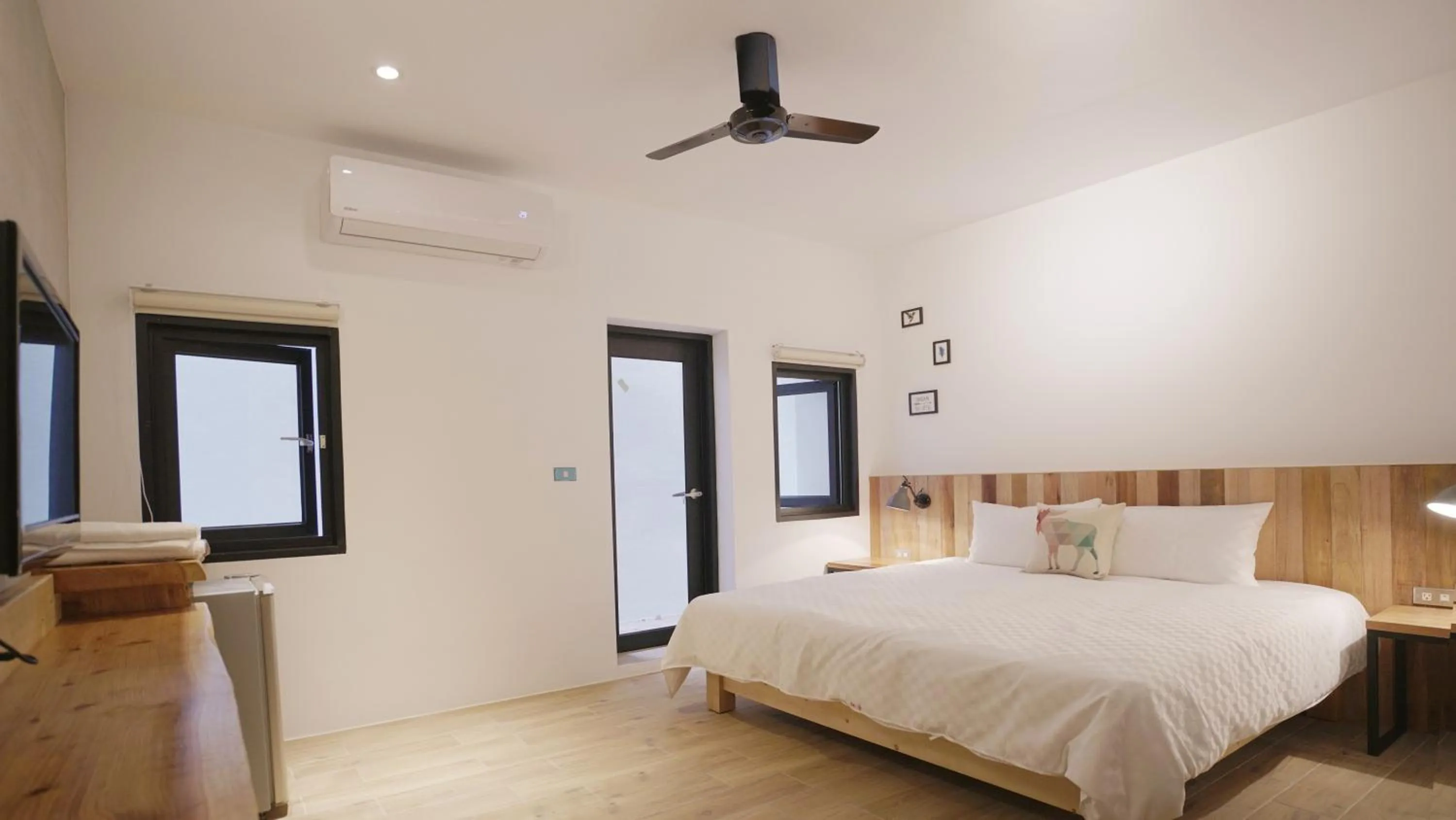 Bed in The Red Hotel