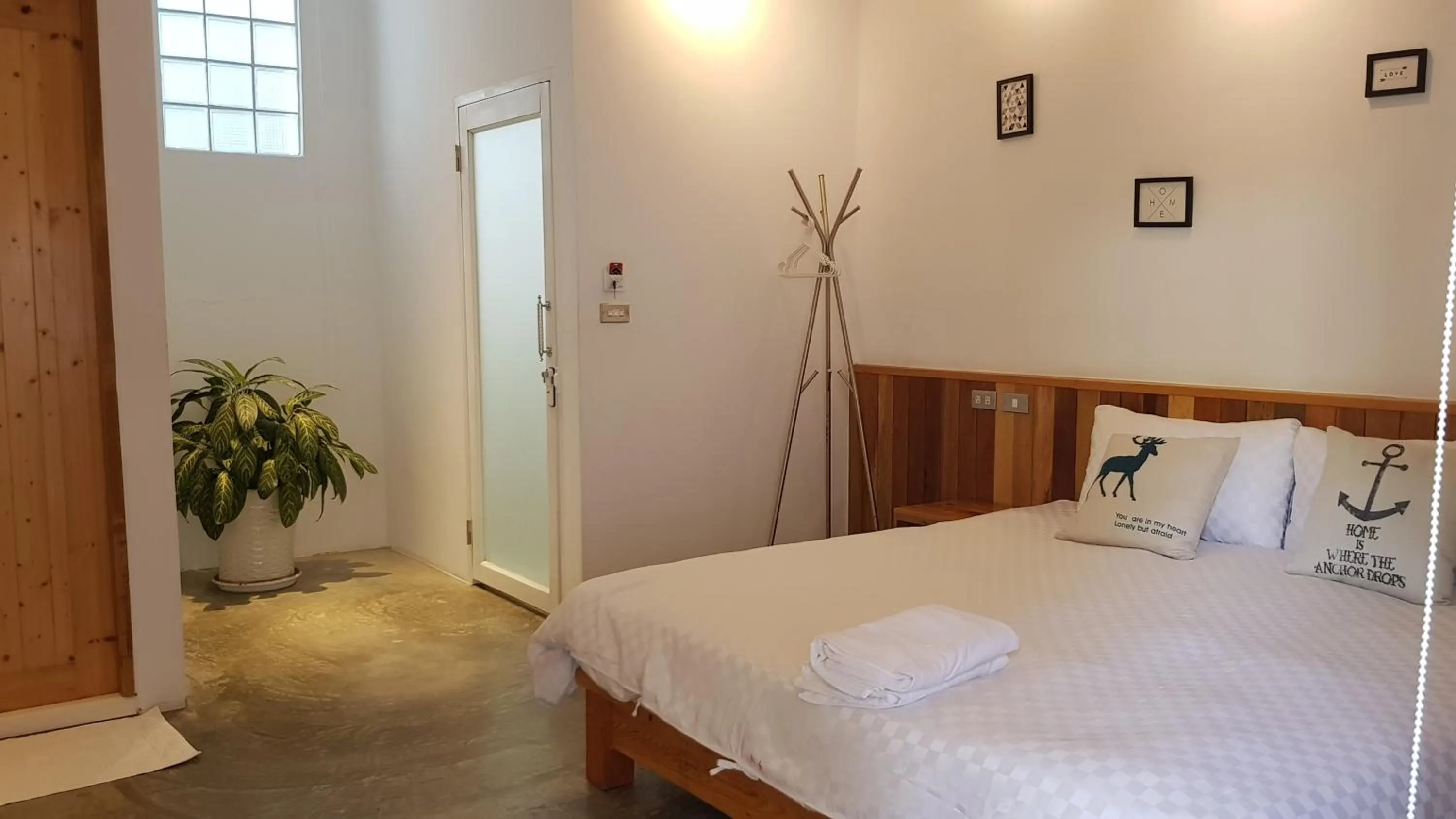 Bed in The Red Hotel