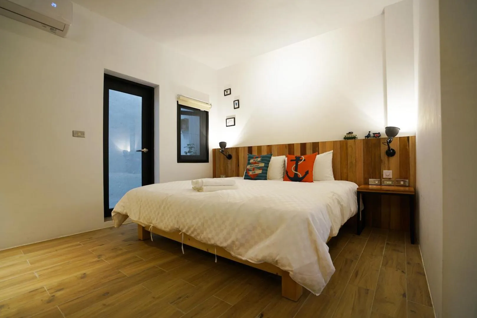 Bed in The Red Hotel