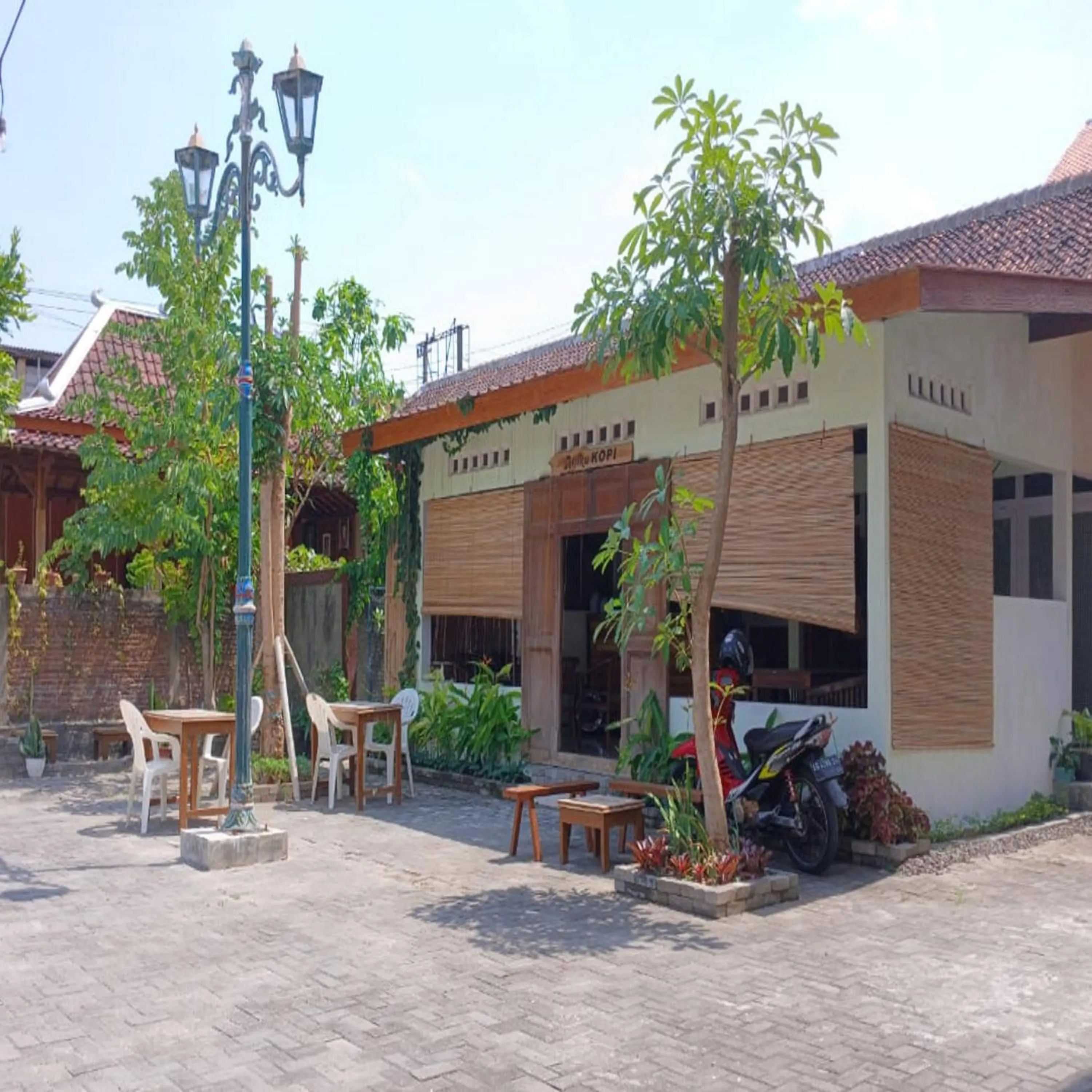 Kenewae Living Near Alun-alun Wonosari Mitra RedDoorz