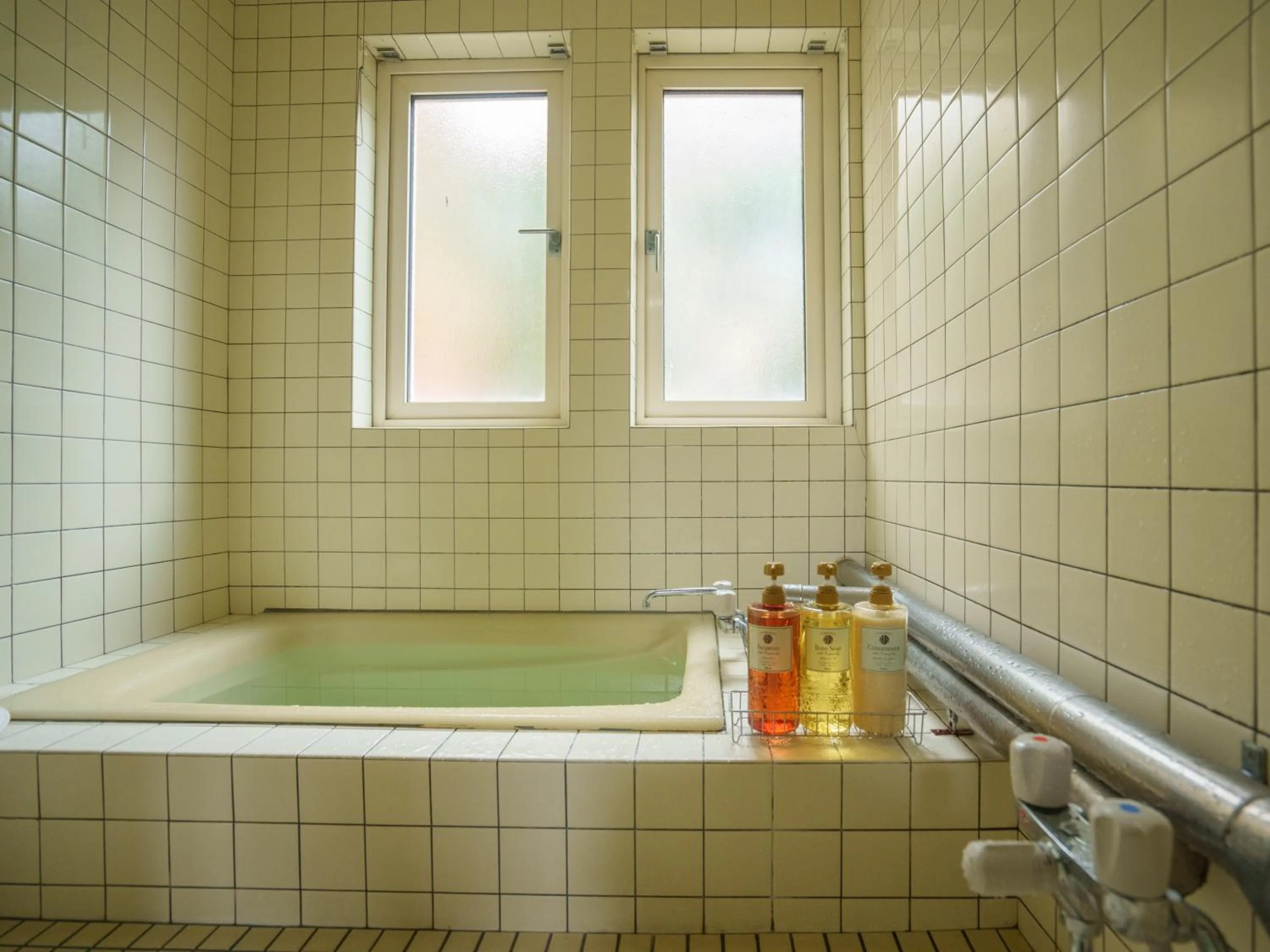 Bathroom in Lodge Kent & Cottage Kent