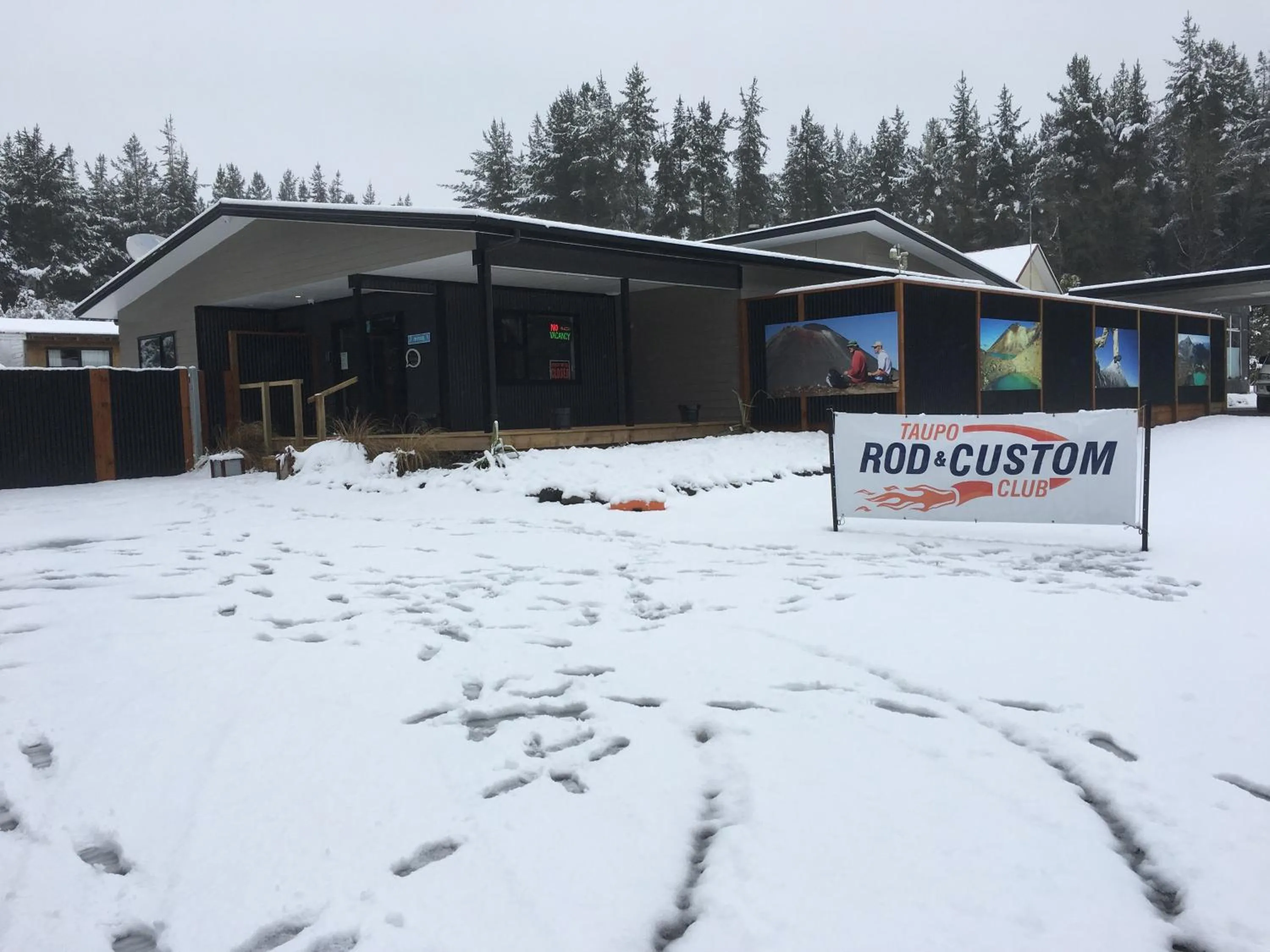 Facade/entrance in Tongariro Holiday Park