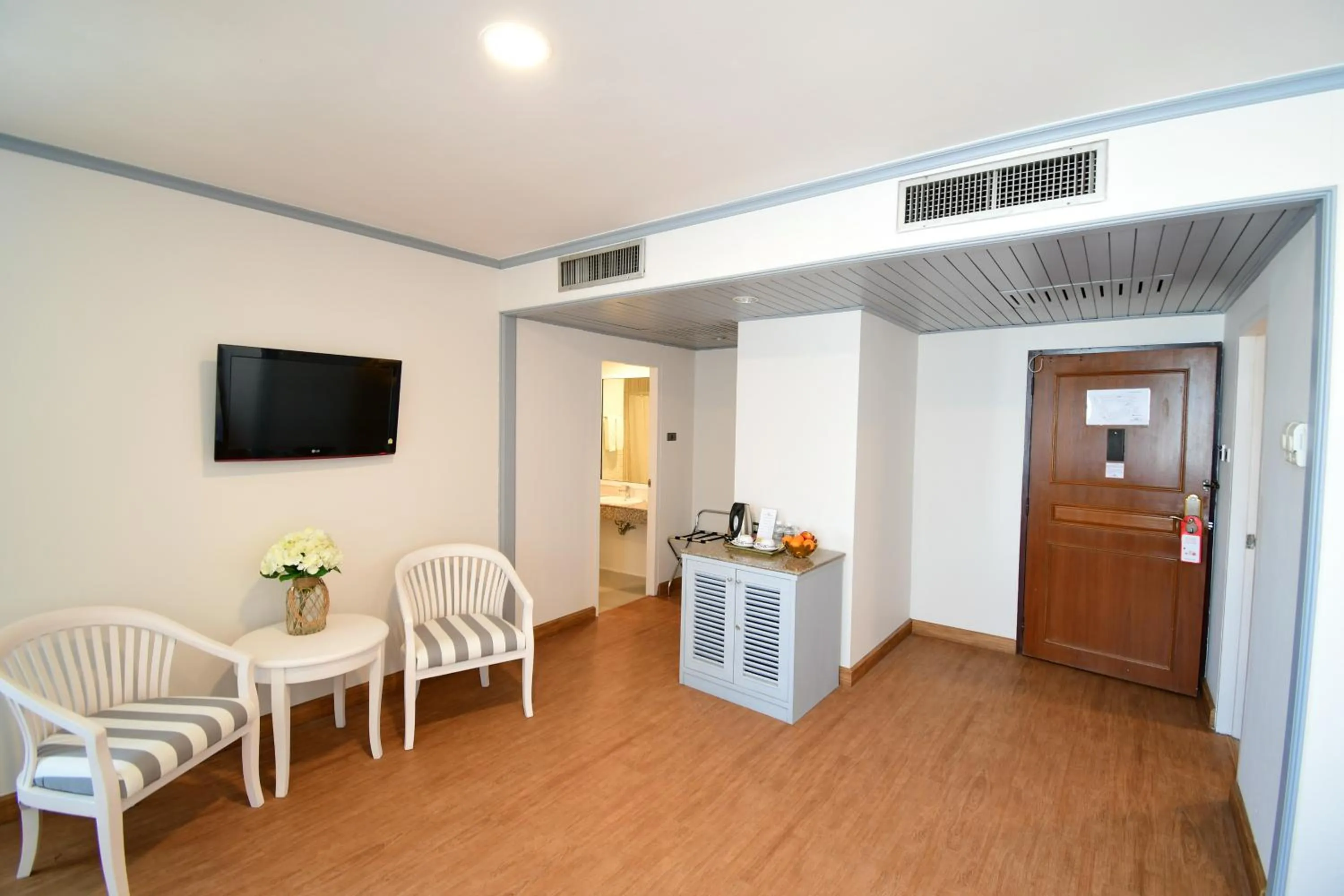 Coffee/tea facilities in Wangcome Hotel