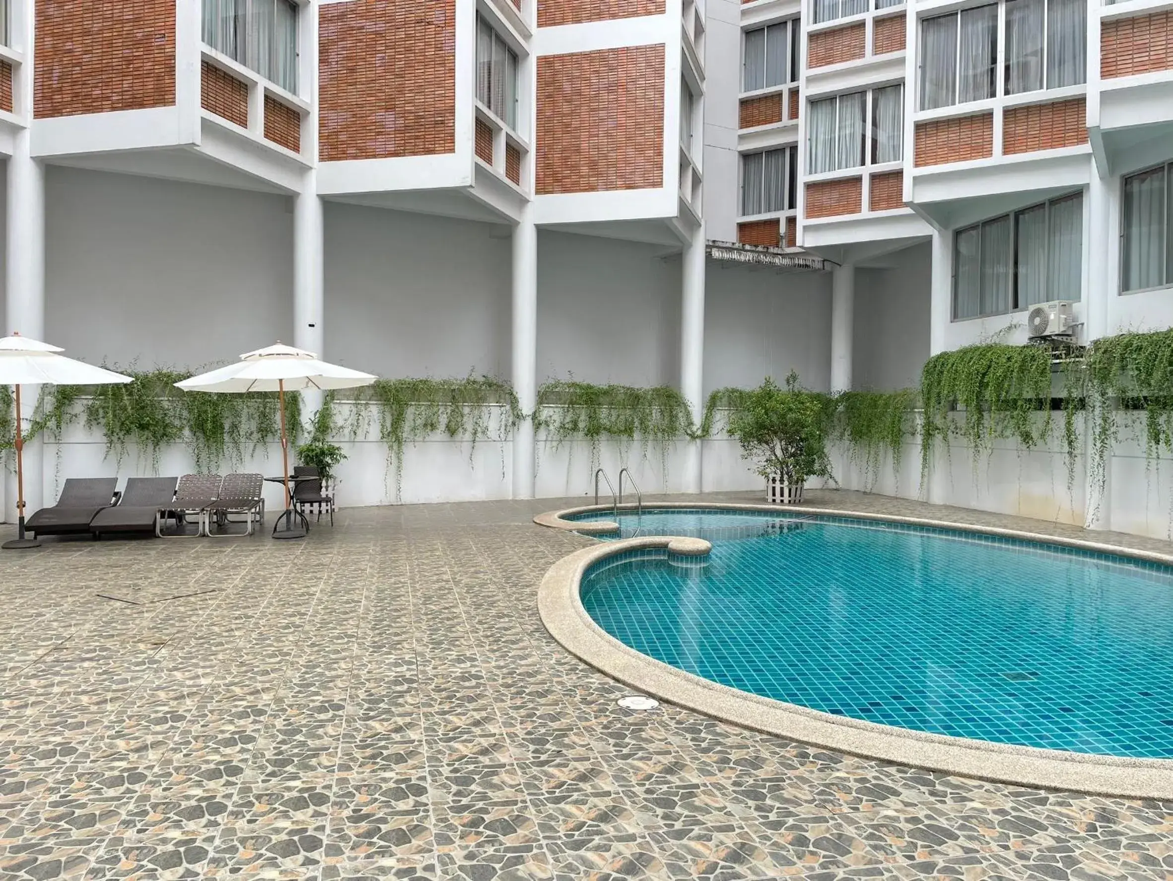 Swimming pool in Wangcome Hotel Swimming pool in Wangcome Hotel