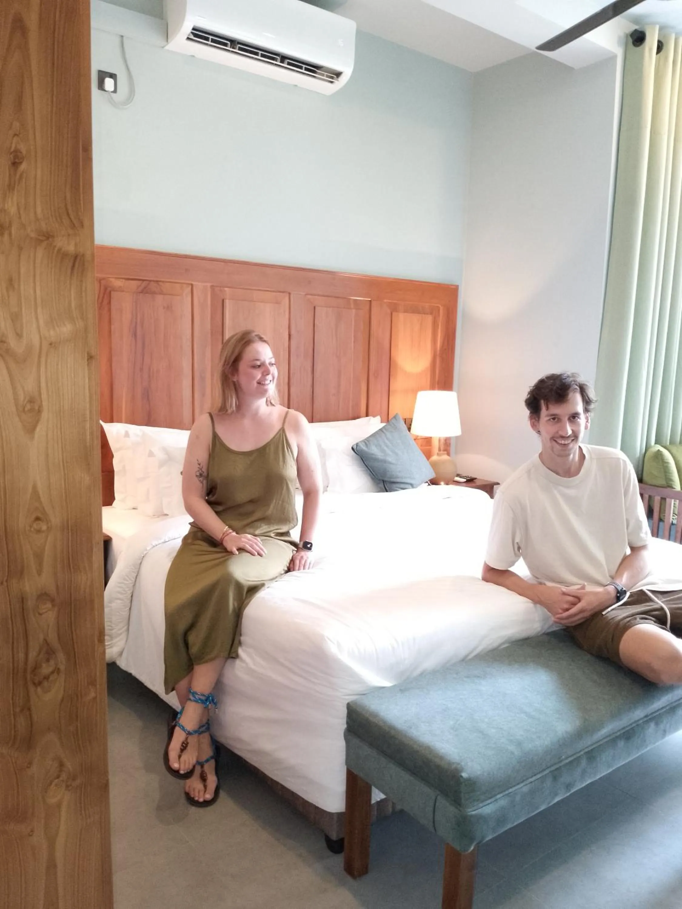 Bed in Villa Rumassala Luxury Chalets Unawatuna