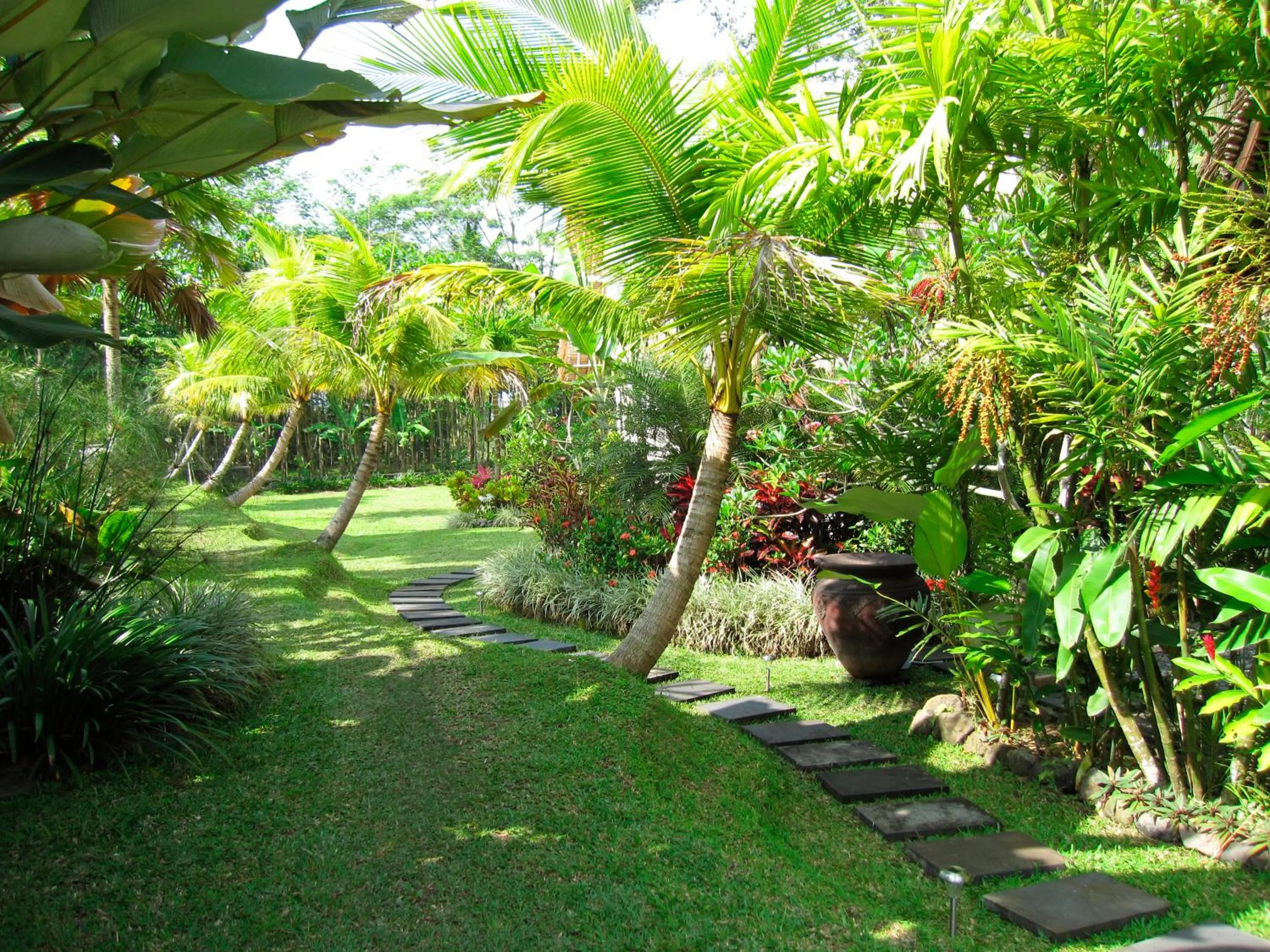 Garden in Jendela Di Bali Villa