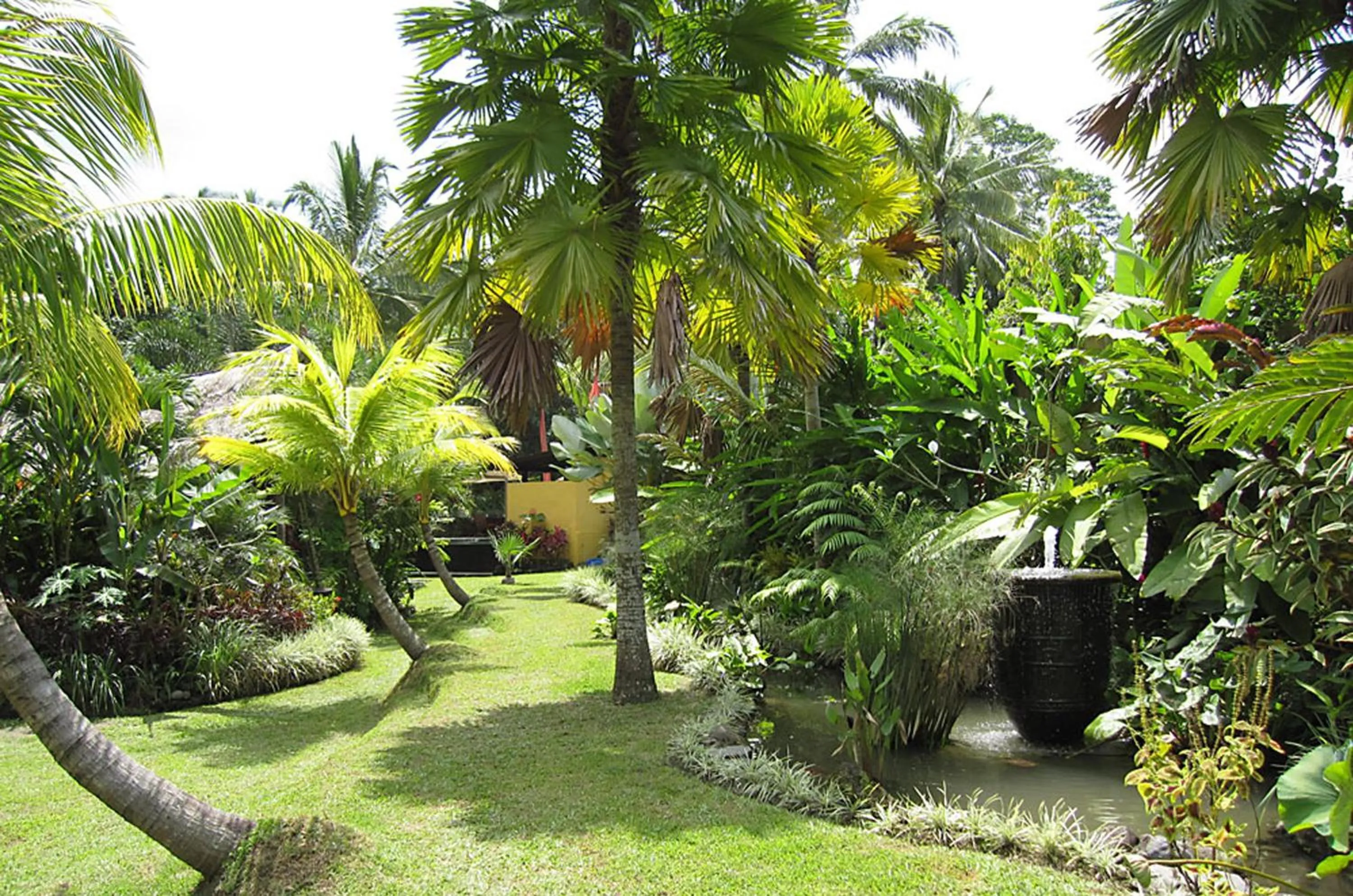Garden in Jendela Di Bali Villa