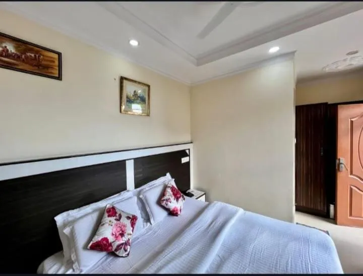 Bedroom in Hotel Anuj Regency