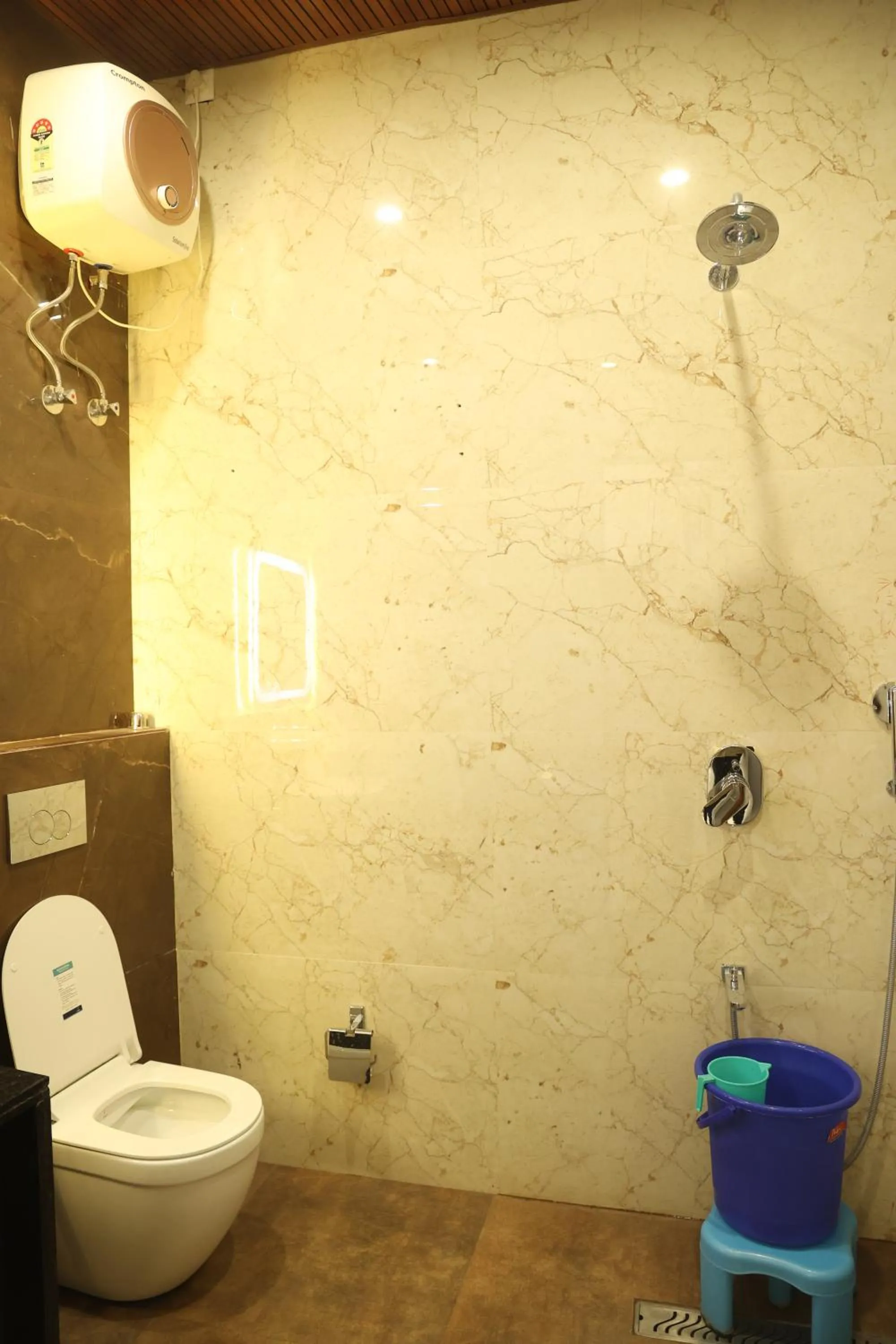 Shower in Shiv Hari heritage