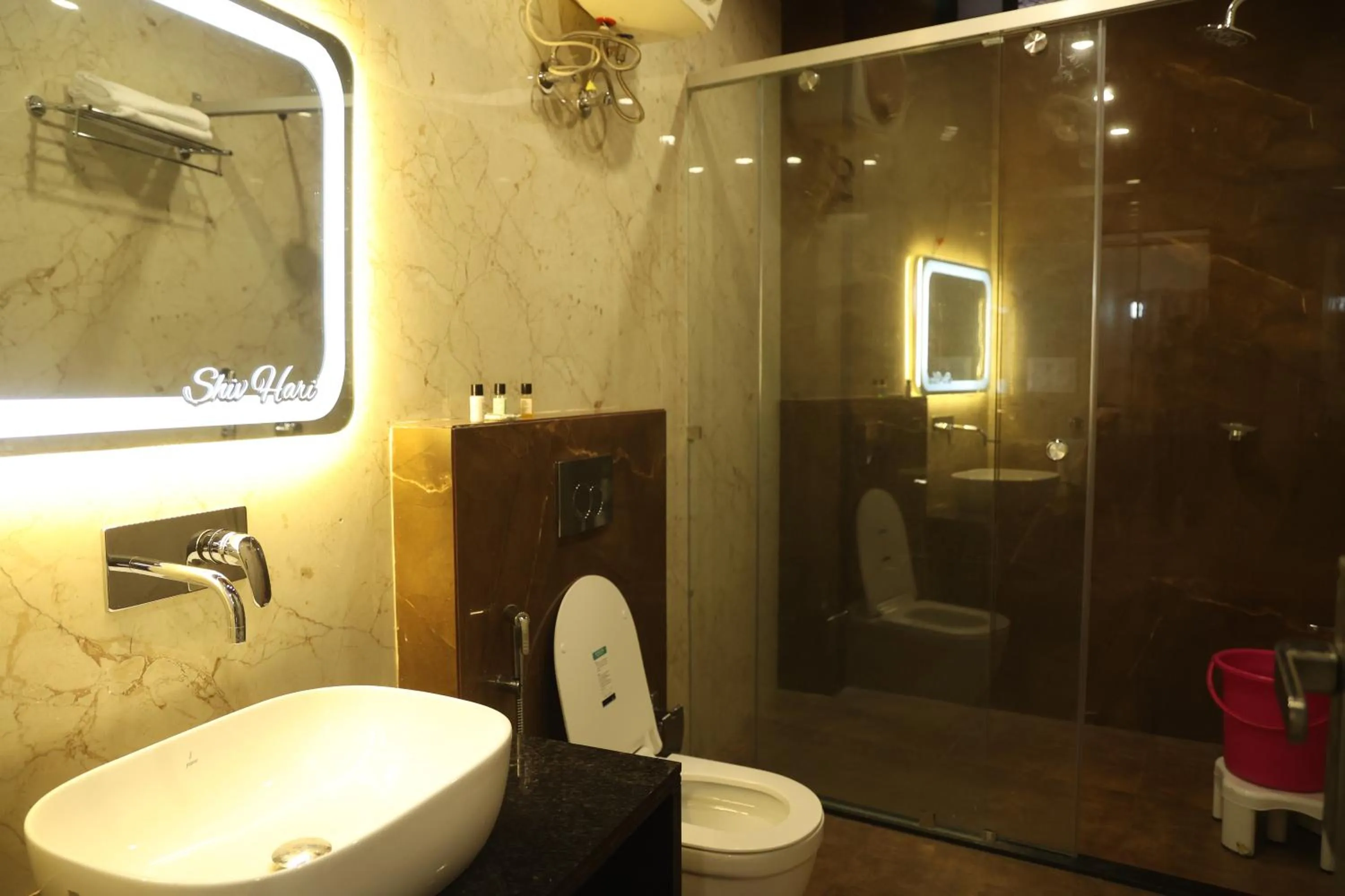 Shower in Shiv Hari heritage