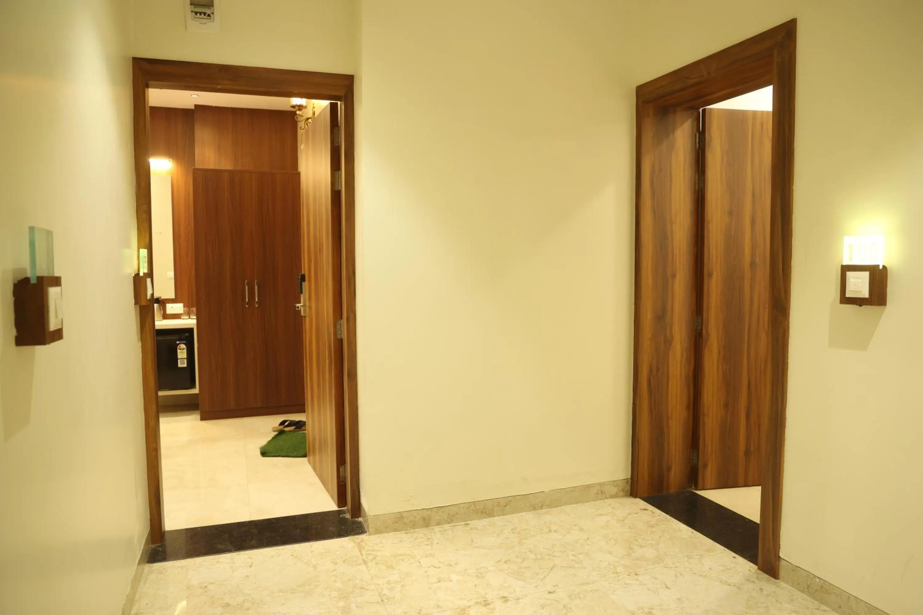 Area and facilities in Shiv Hari heritage