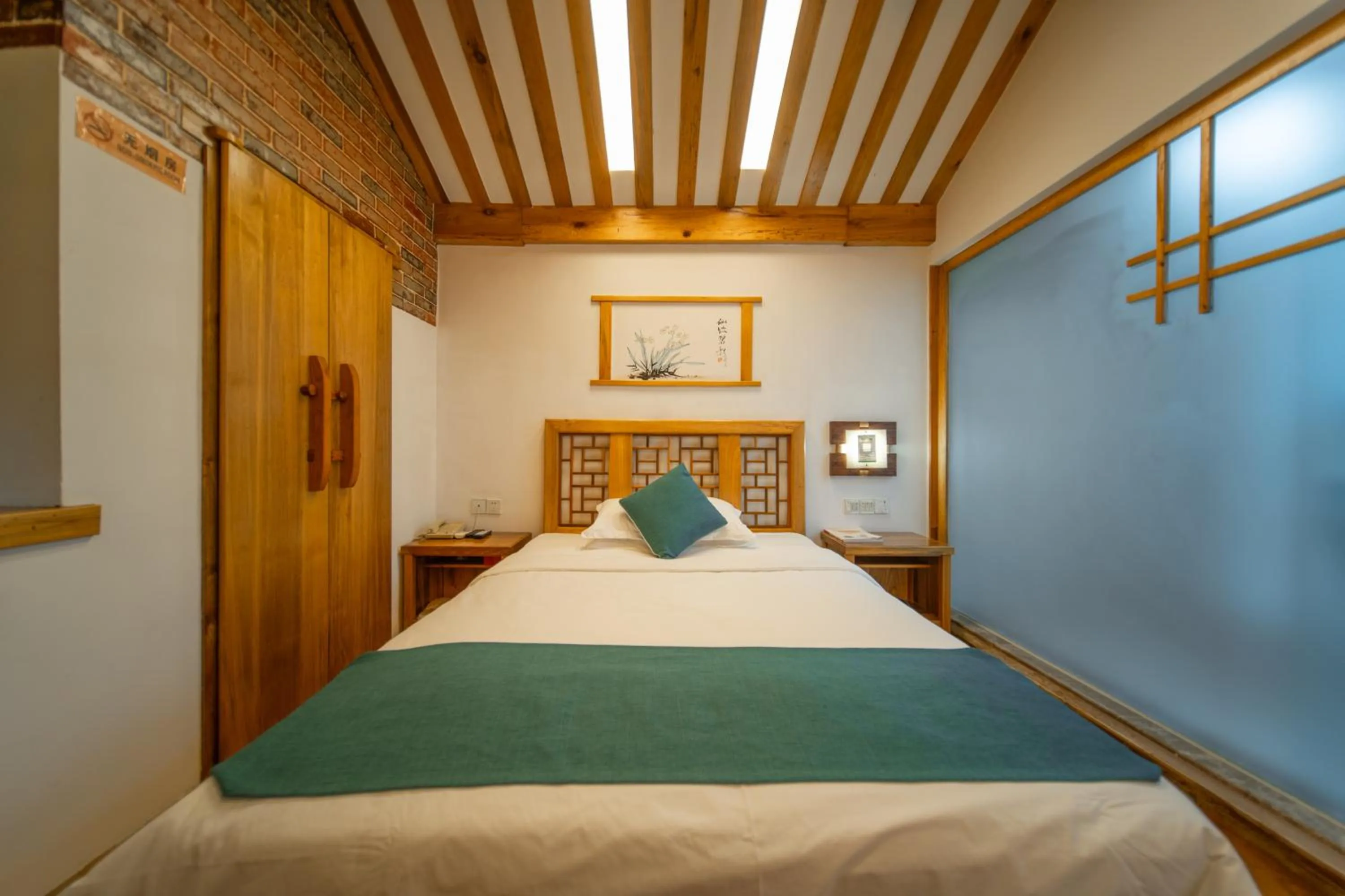 View (from property/room), Bed in Zhangjiajie Wangyi Inn