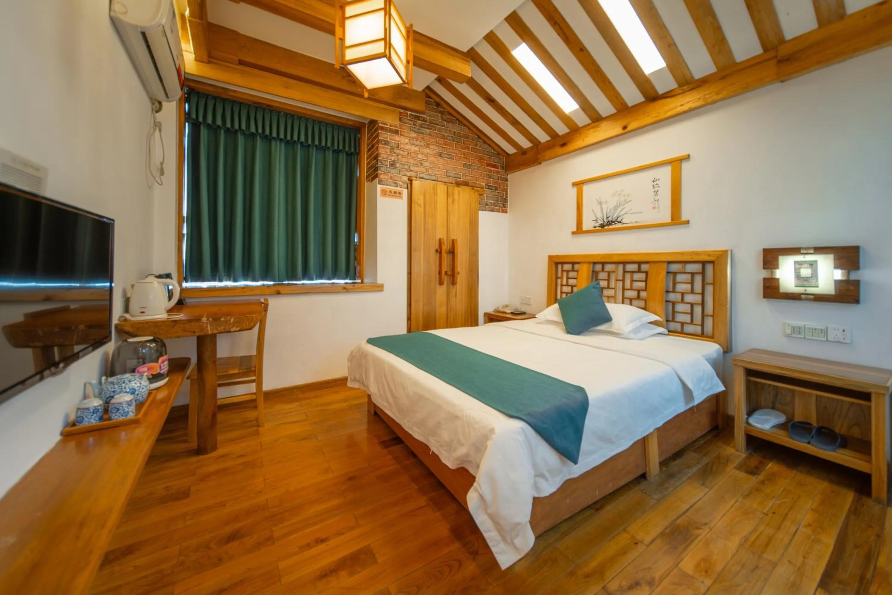 View (from property/room), Bed in Zhangjiajie Wangyi Inn