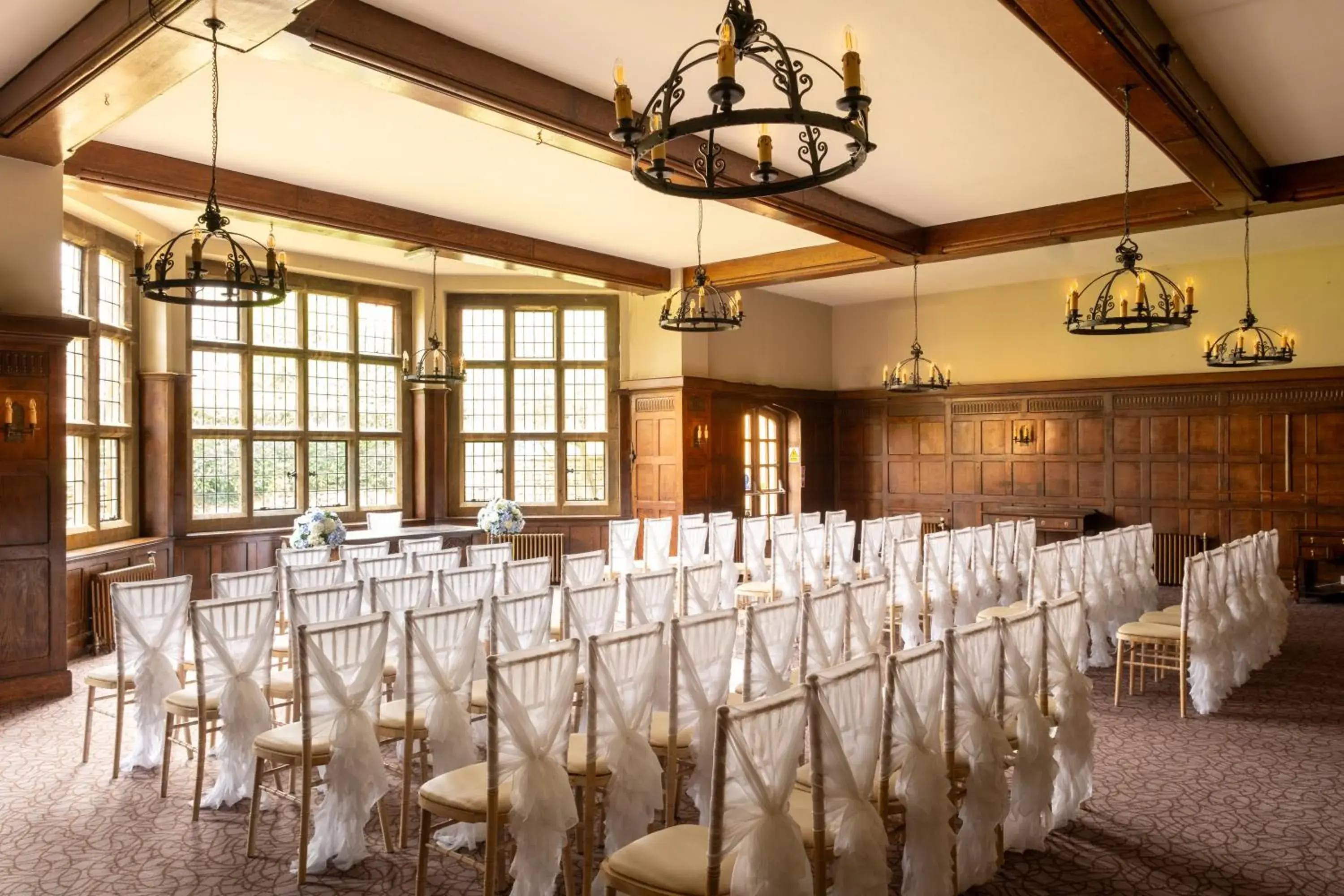 wedding, Banquet Facilities in Mercure Banbury Whately Hall Hotel