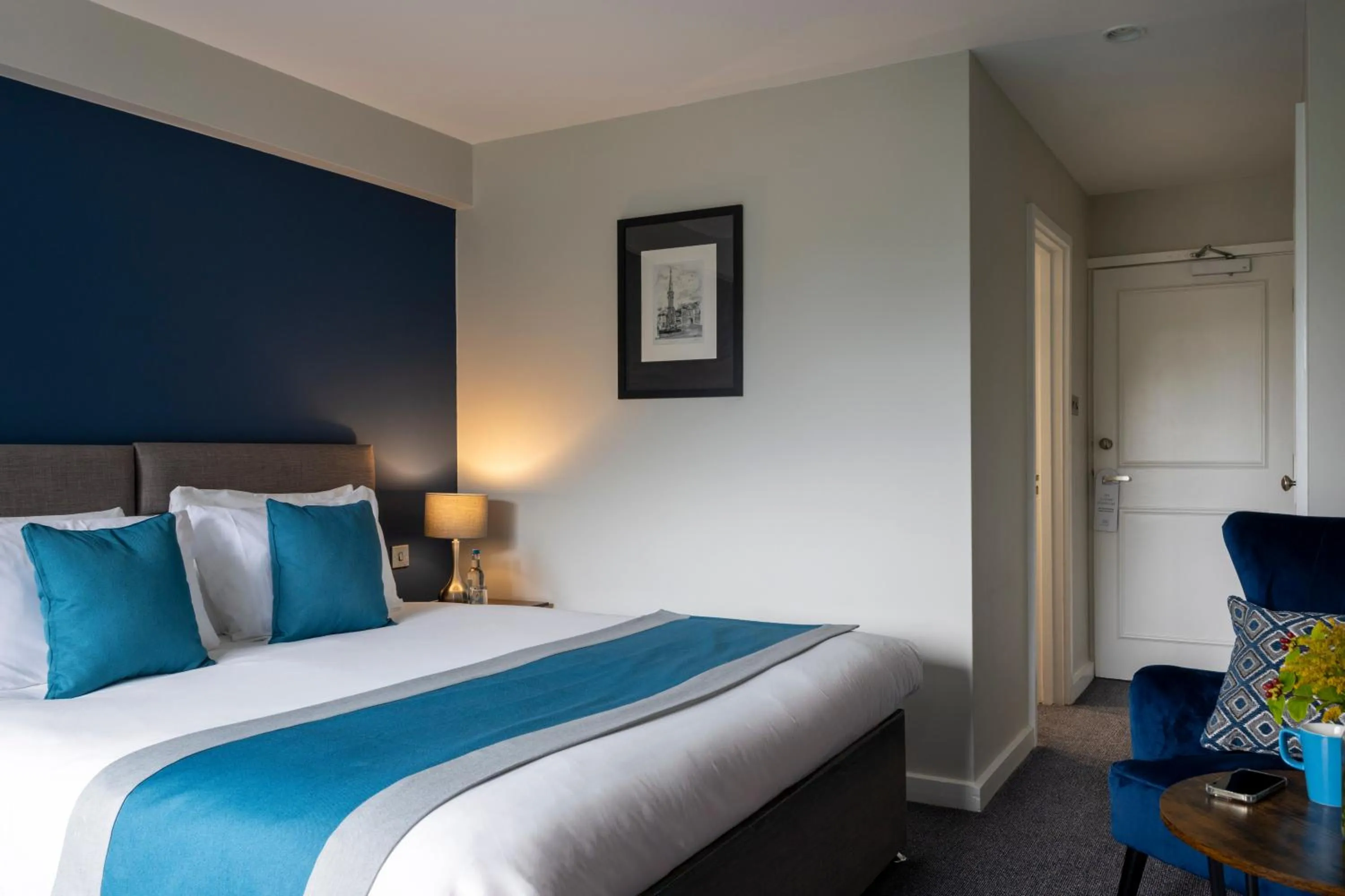 Bedroom, Bed in Whately Hall Hotel