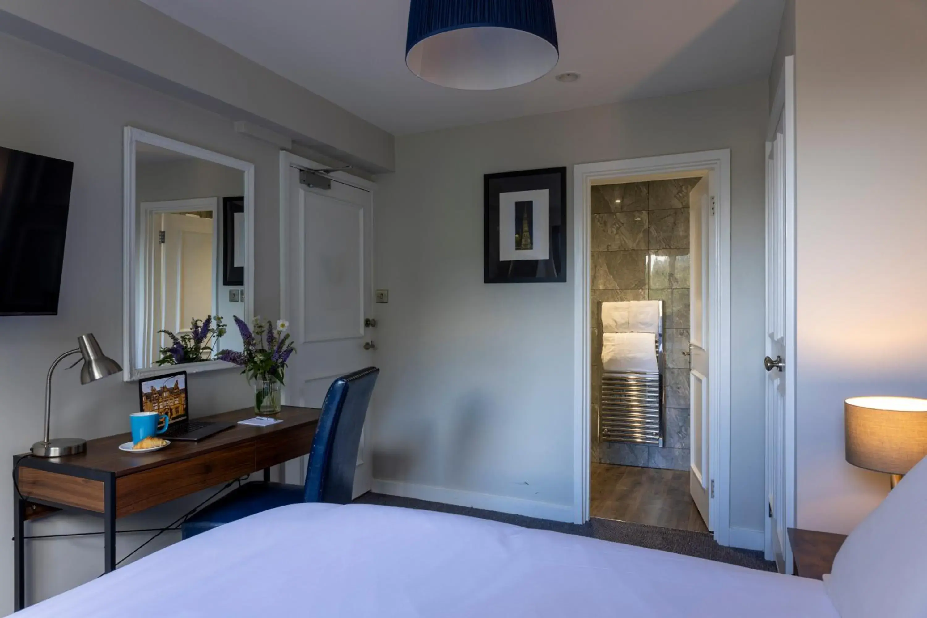 Superior Suite in Whately Hall Hotel Superior Suite in Whately Hall Hotel