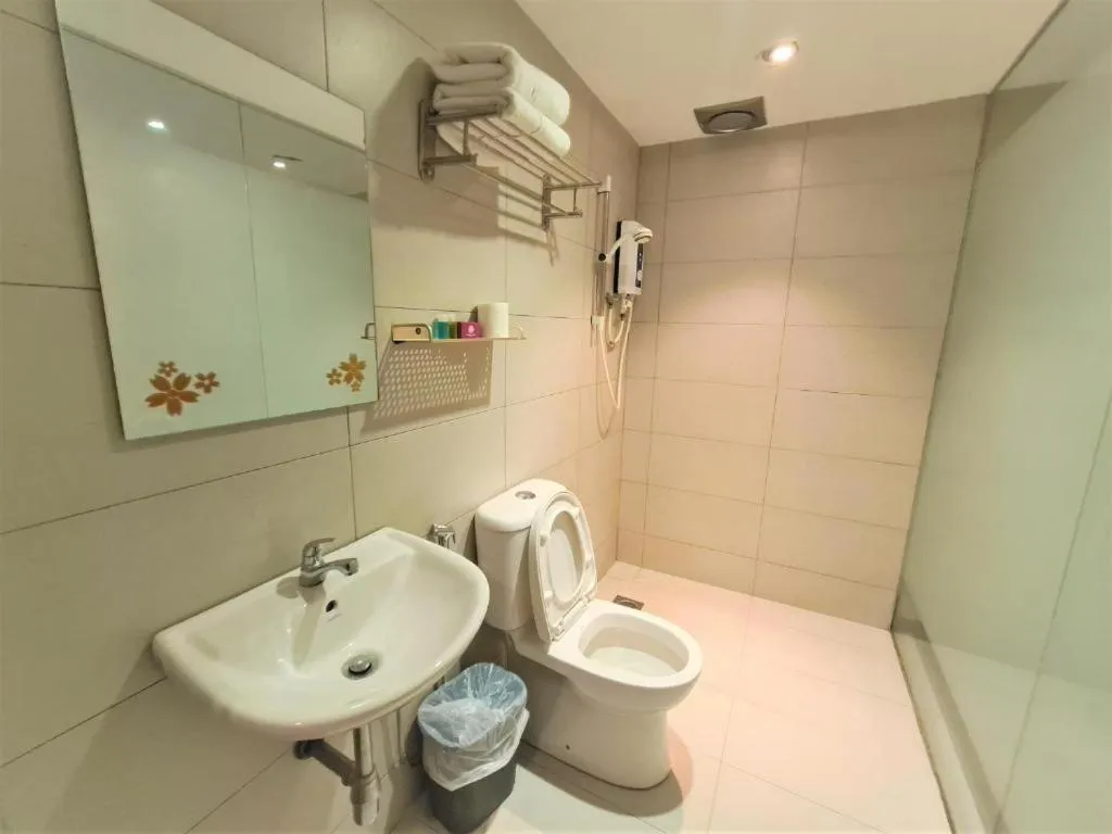 Bathroom in Merdeka Hotel Kluang