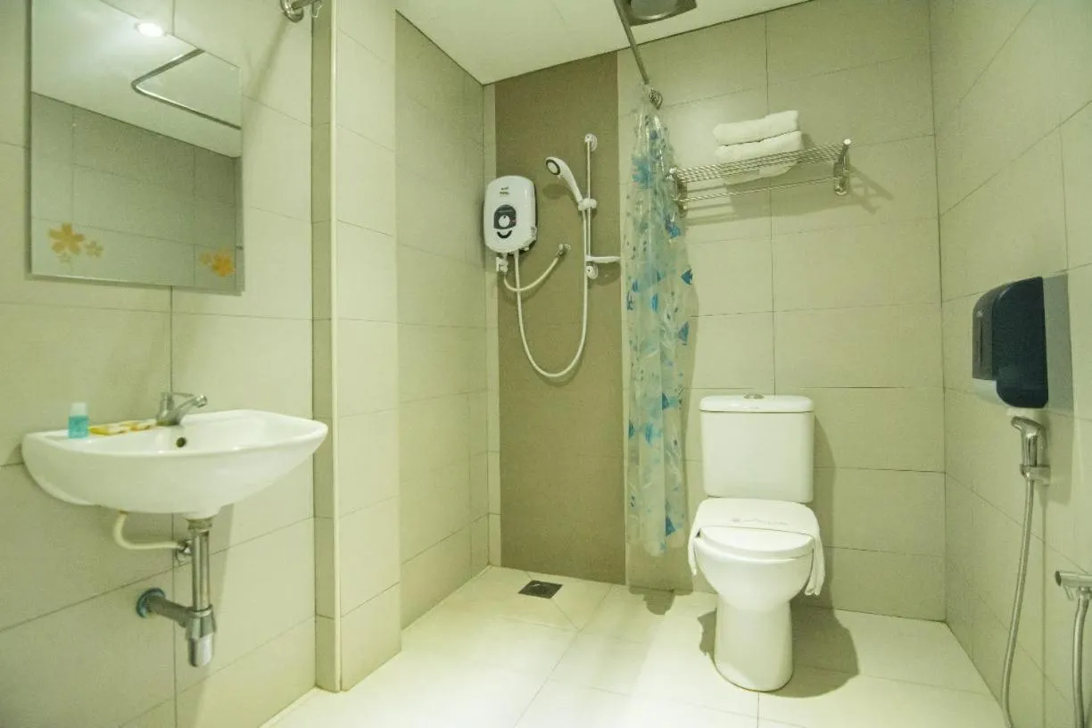 Bathroom in Merdeka Hotel Kluang